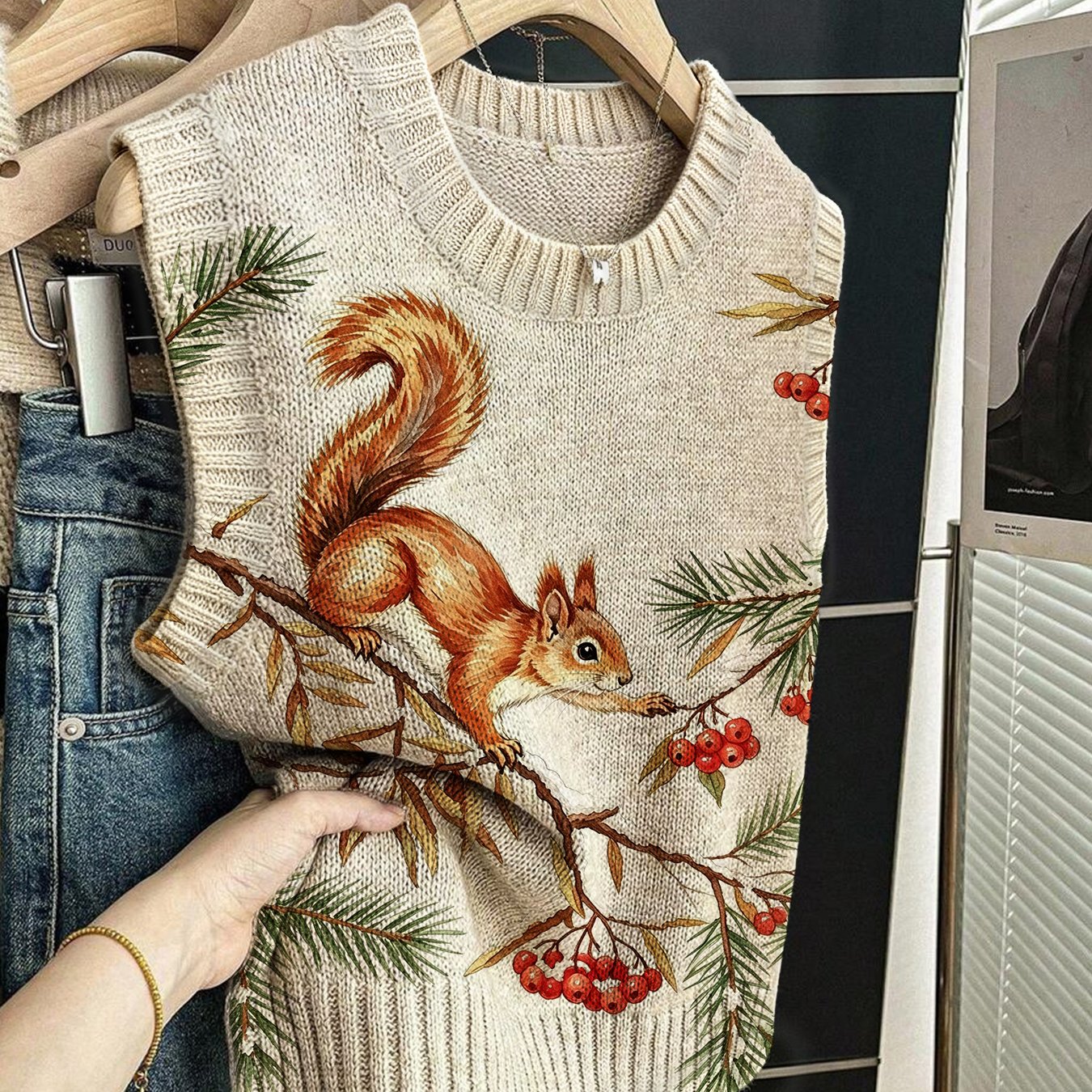 TEMU [2d Digital Printing] Squirrel Print, Women's Pullover Sweater, Fashionable Item, Round Neck , , Wardrobe Essential, Trendy Knitwear, Breathable