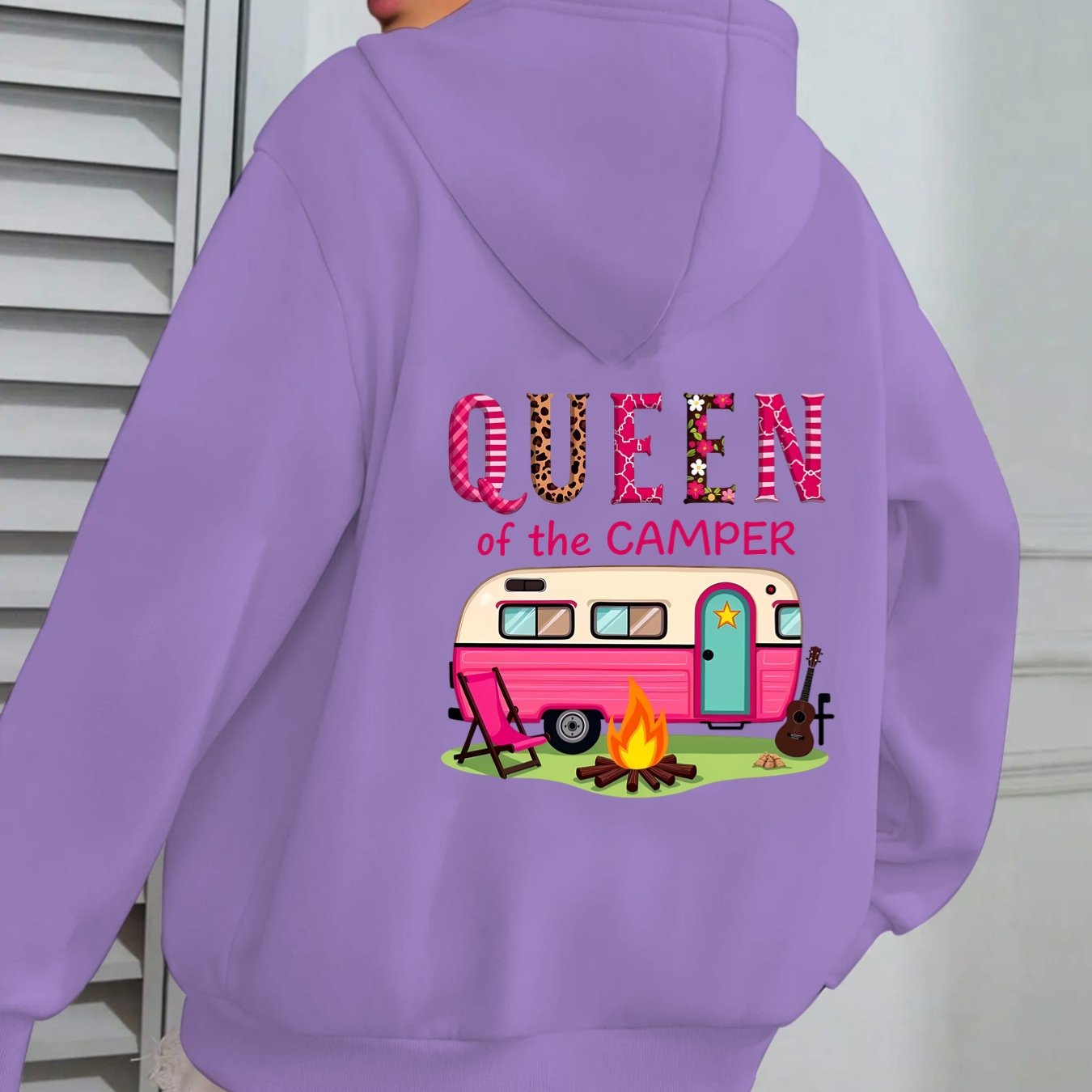TEMU Queen Camping Hoodie, A Casual Loose Pullover Sweatshirt For Women, Moms, And Teens. Machine Washable And Suitable For Everyday Wear And Special
