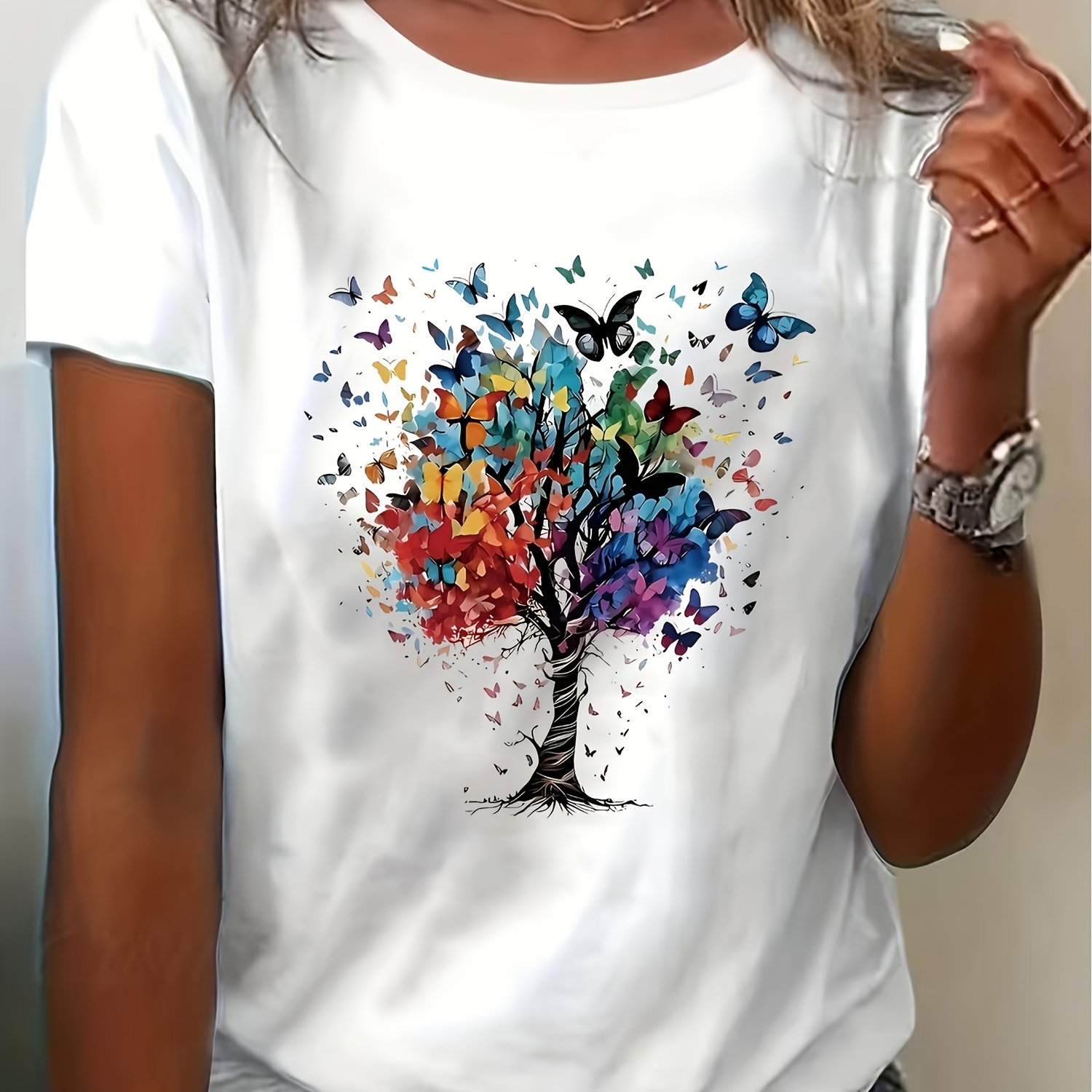Women's Regular Fit T-shirt With Colorful Tree Pattern Print And Round Neck