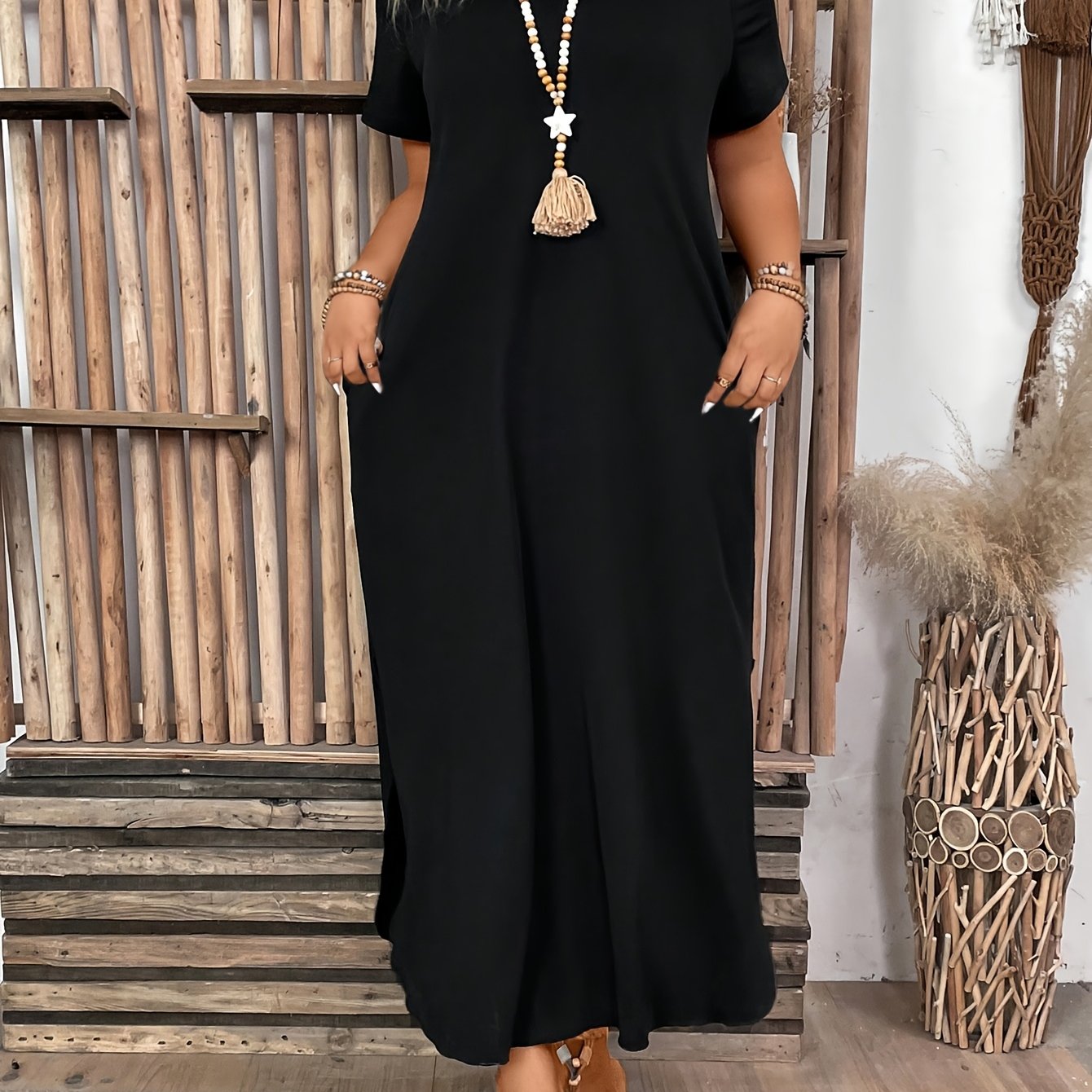 E-shop Plus Size - Plus Size - Plus Size Damen Kleid mit Seitenschlitz und schulterfreiem Träger, kurze Ärmel