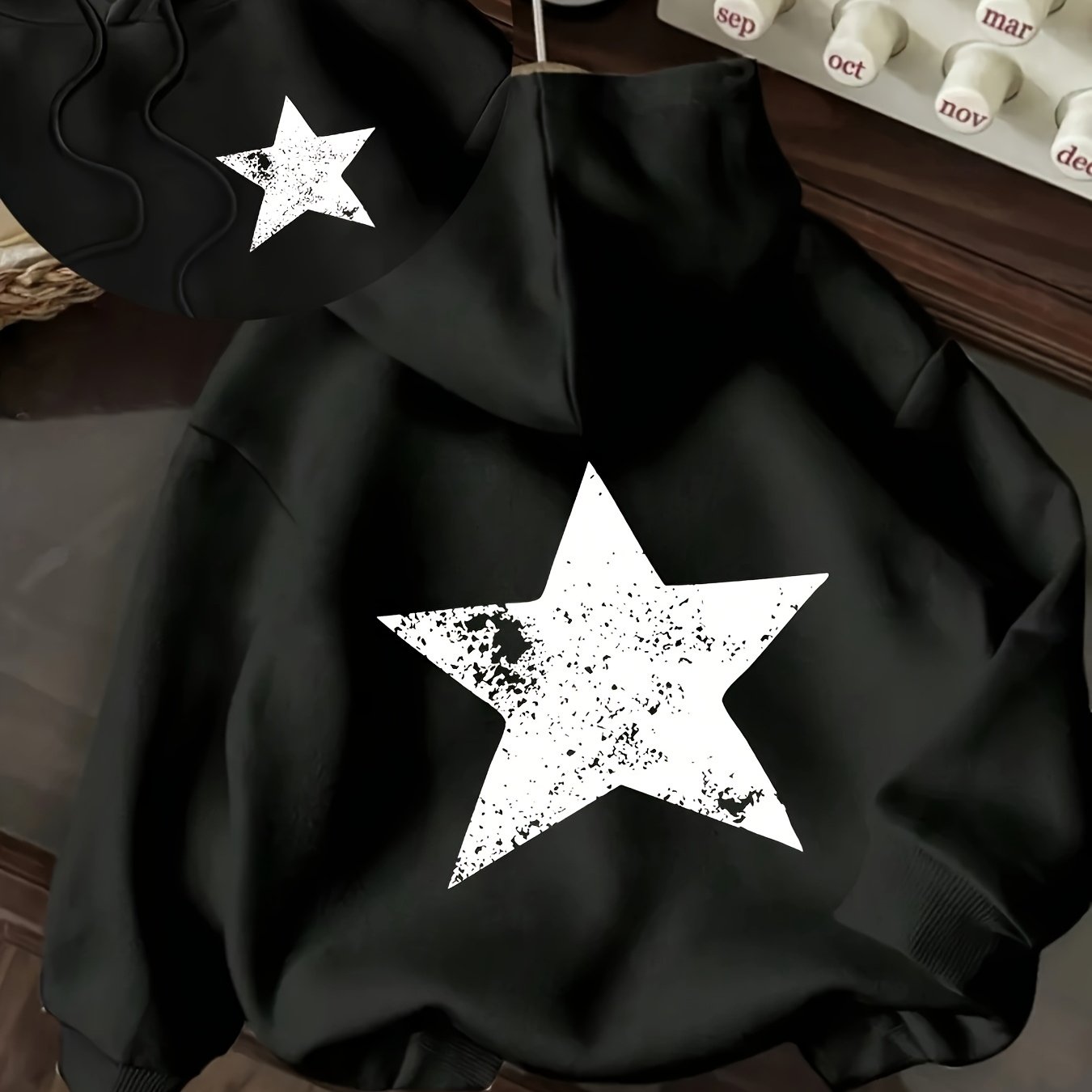 Image of This Stylish Women's Hoodie Features Adorable Star-shaped Designs And Is Perfect For Occasions. A Relaxed-fit Sweatshirt
