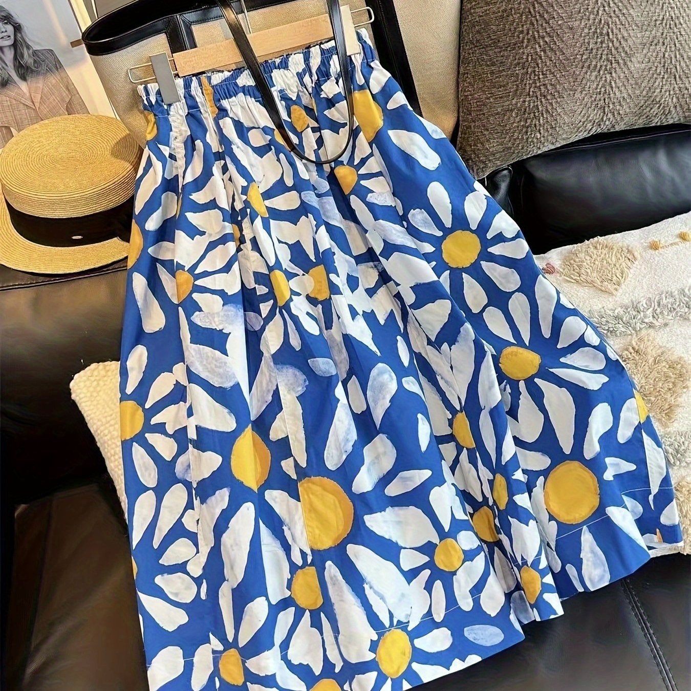 E-shop Chrysanthemen-Gekritzel Damen-Schirmpetticoat in Midi-Länge mit elastischem Bund, lockere Passform, bedruckter Patchwork-Steppsaum, vielseitiger