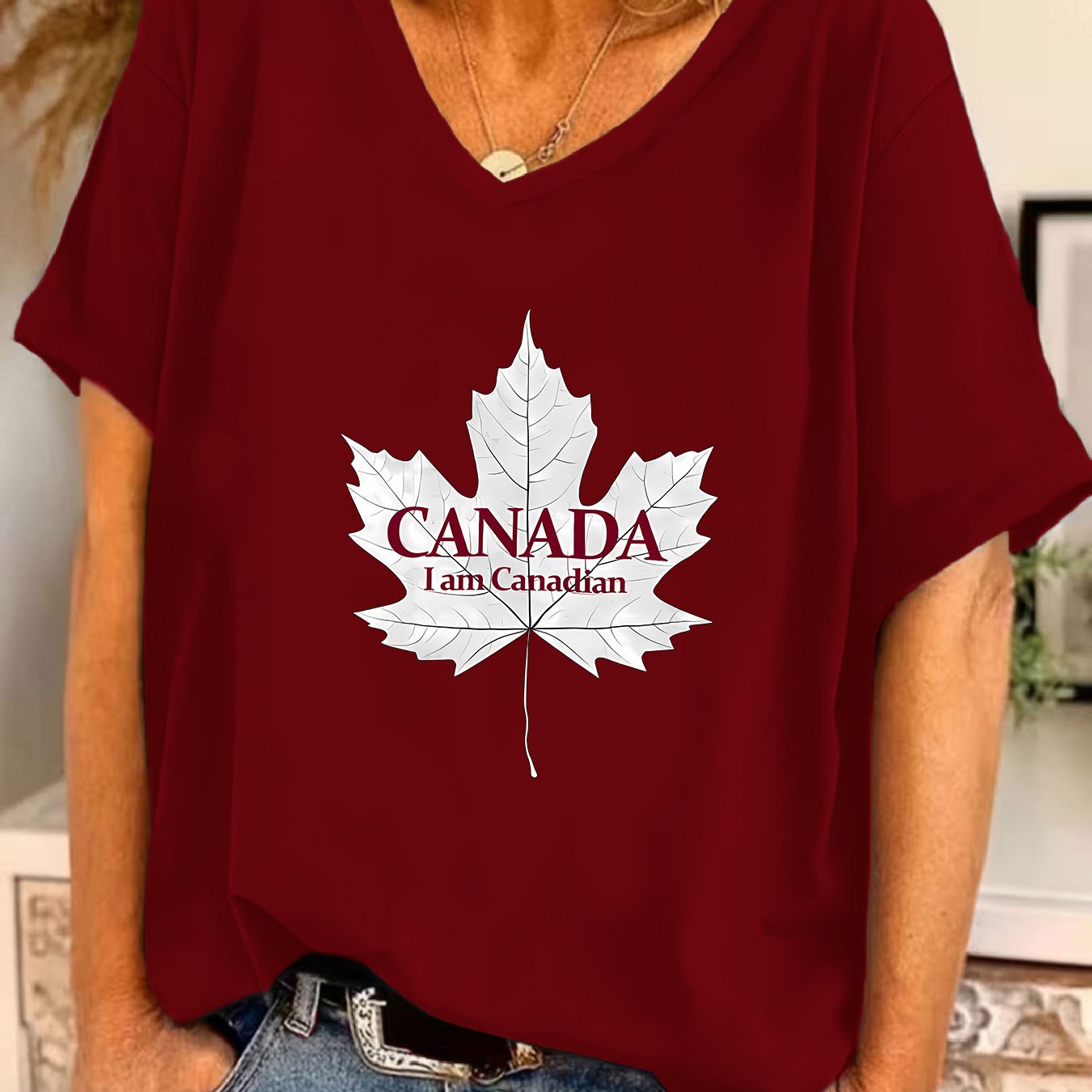 TEMU T-shirt grande taille pour femme 1XL-8XL avec feuille d'érable canadienne et « I Am Canadian » - Haut décontracté à col en V et manches courtes