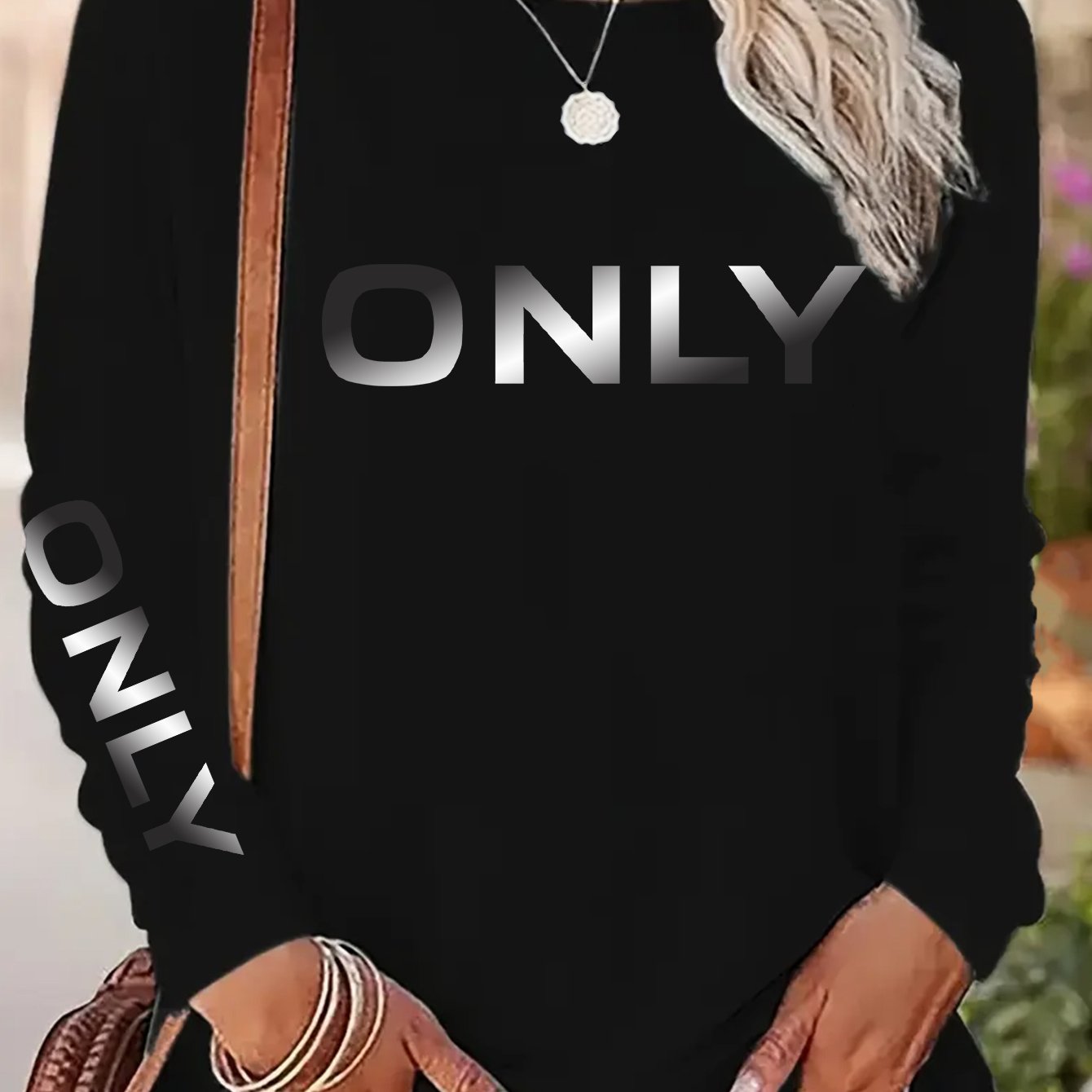 E-shop Gradient Kunst Künstlerische Buchstaben Mode Eleganter Stil Langarm T-Shirt mit Rundhalsausschnitt Lässiges Sportliches Oberteil, Mode