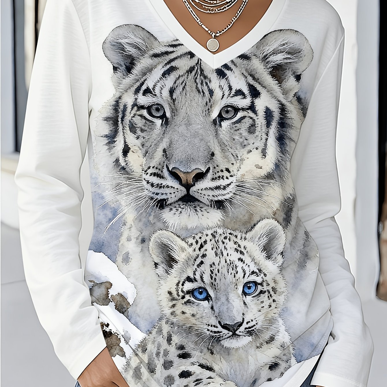 TEMU Plus Size, Plus Size Women's V-neck Long Sleeve T-shirt For Spring And Autumn, Snow Leopard Mother And Print, Gift For Women, Birthday Gift,