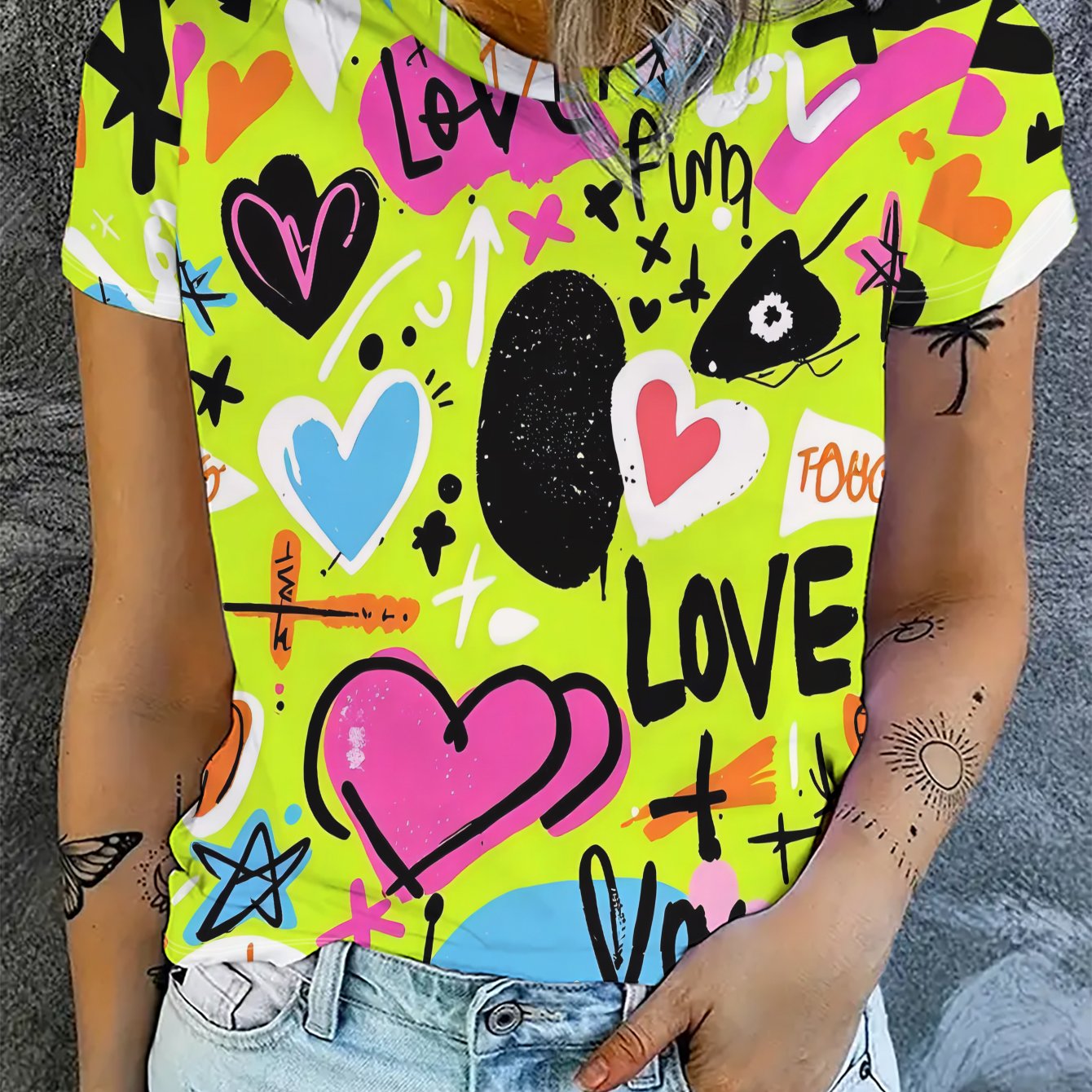 TEMU Fluorescent Green Short-sleeved Shirt, With Graffiti Elements Like Hearts And "love," Featuring A And Trendy Style