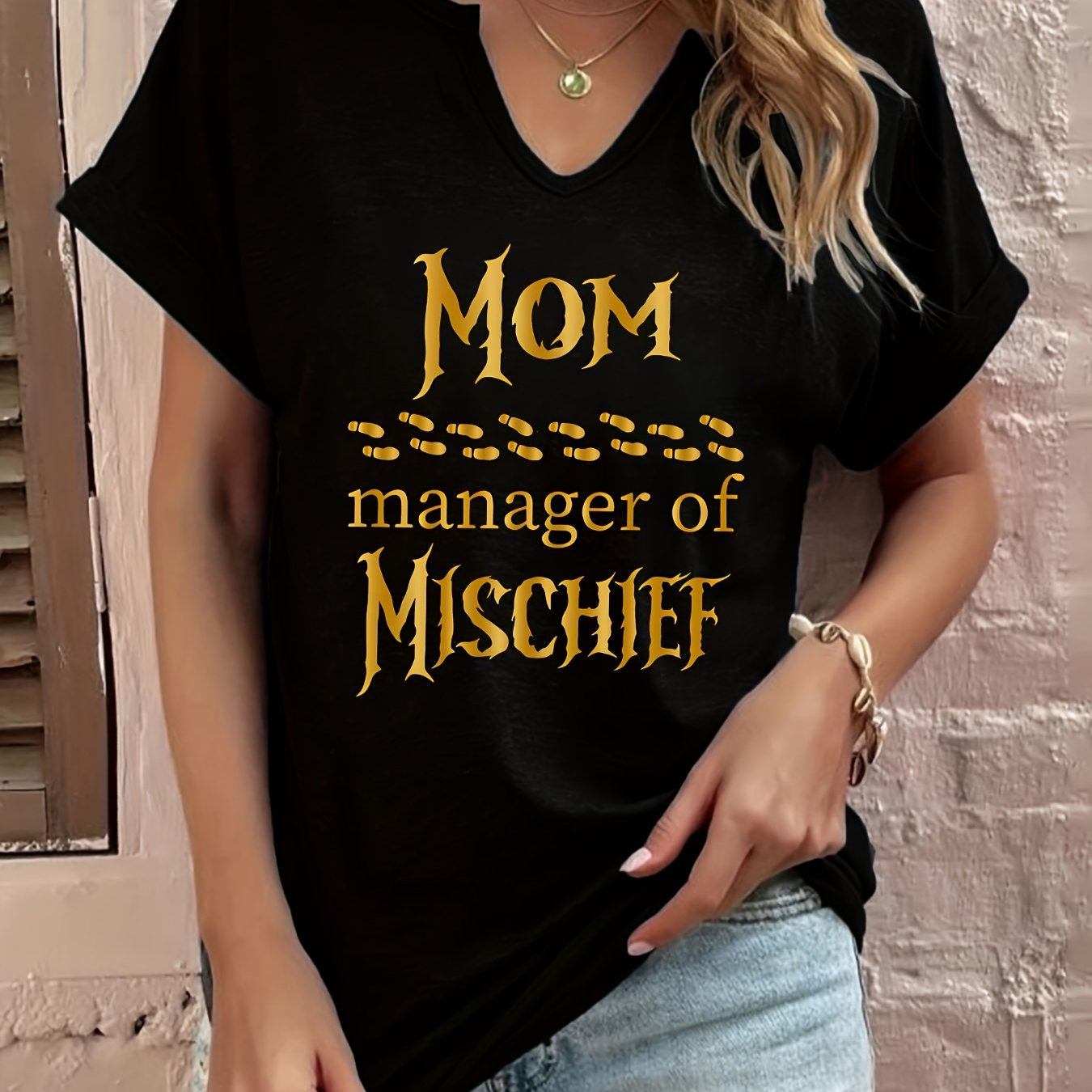 TEMU Mom Manager Of Graphic T-shirt - Women's Short Sleeve V-neck Casual Top With Letter Print, Lightweight Summer Tee, Regular Fit H-silhouette,
