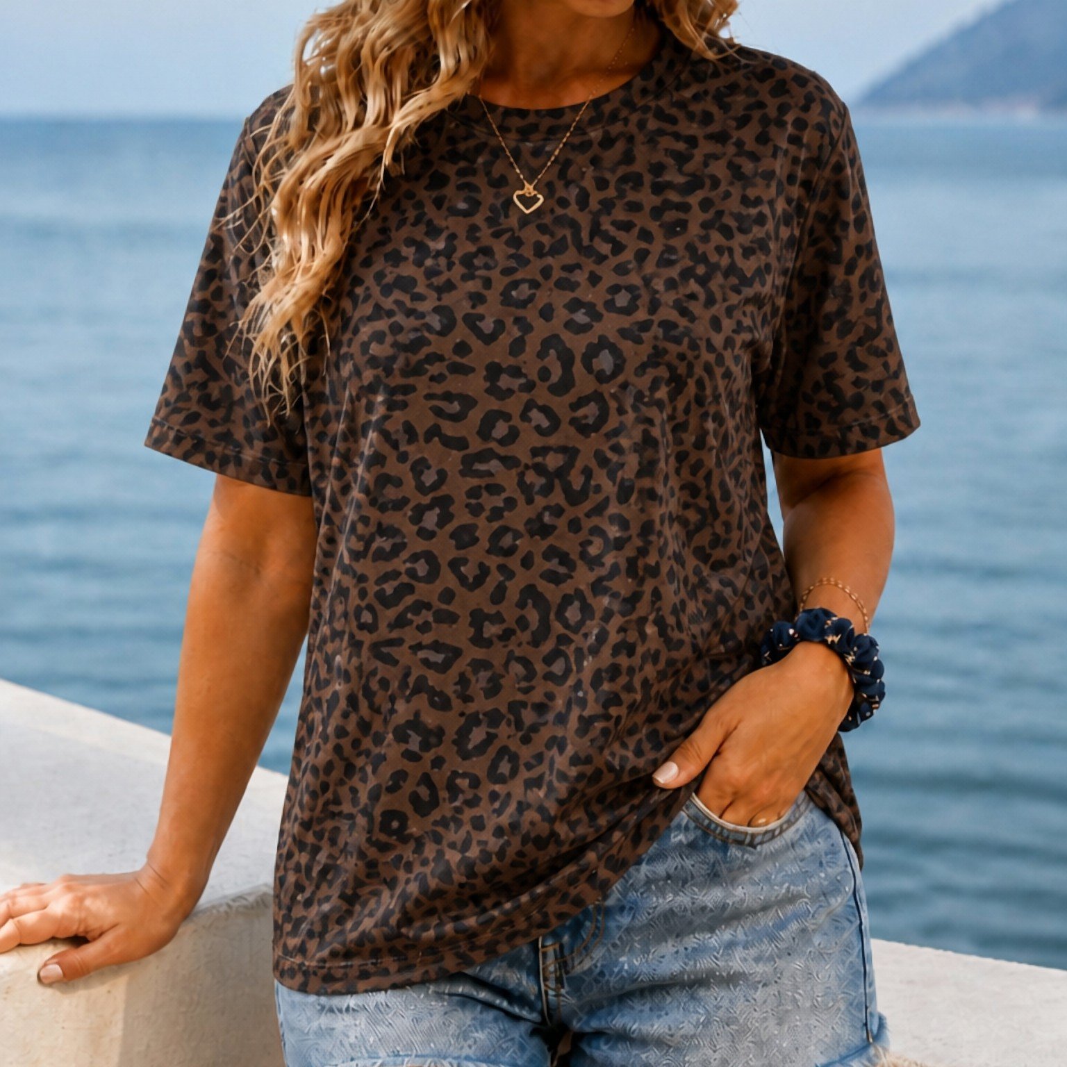 TEMU [printed Design - Not Textured] Crew-neck T-shirt With Casual Leopard Print Design, Suitable For Daily Summer Wear
