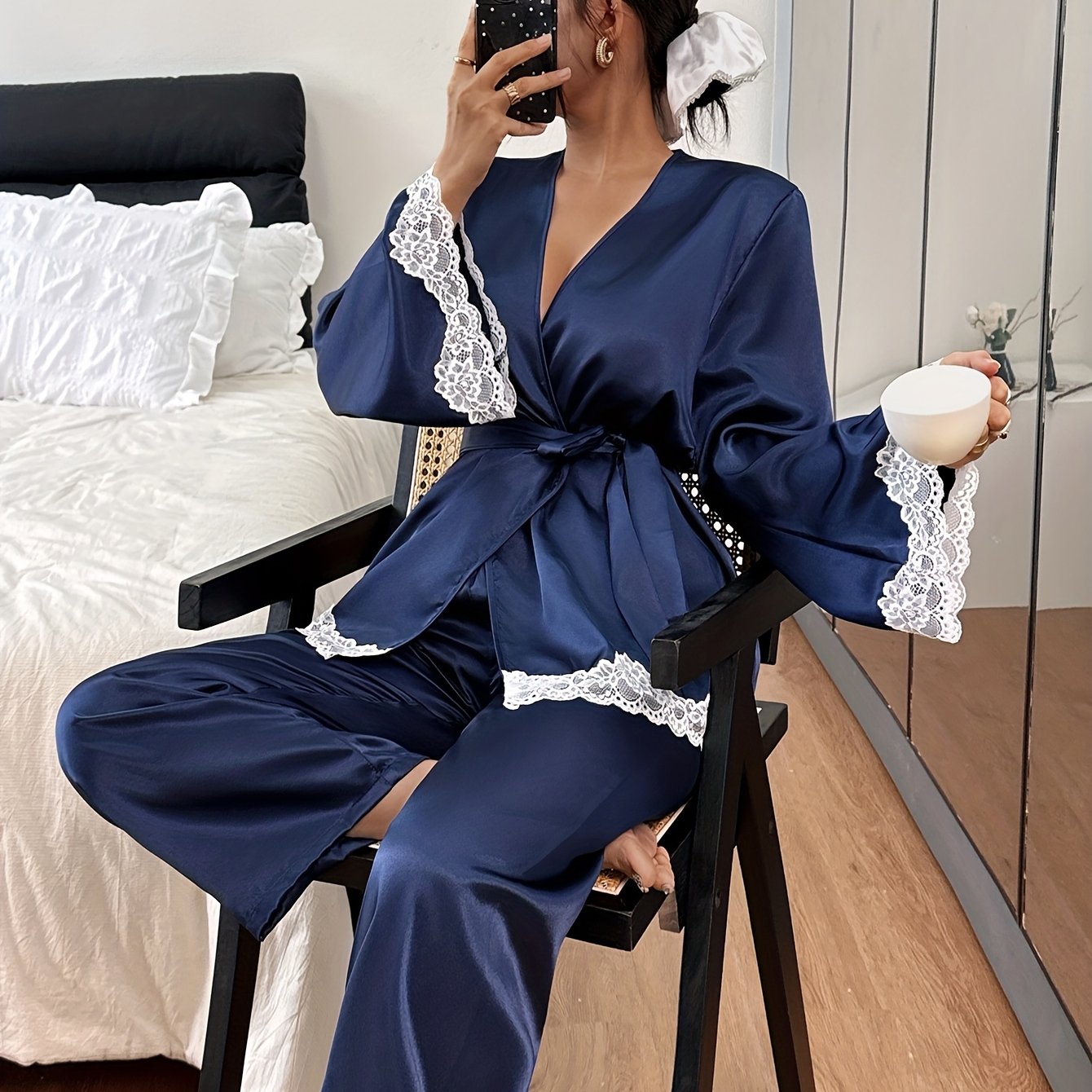 E-shop 2-teiliges Damen Robe Set Elegante Romantische Spitzenbesatz Nachthemd Länge Pyjama Alle Jahreszeiten