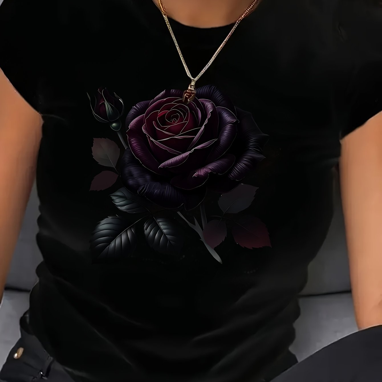 Image of Plus Size, 1 Women's Rose Print T-shirt, Round Neck, Regular Length, Floral Pattern, Everyday Top For Spring/summer