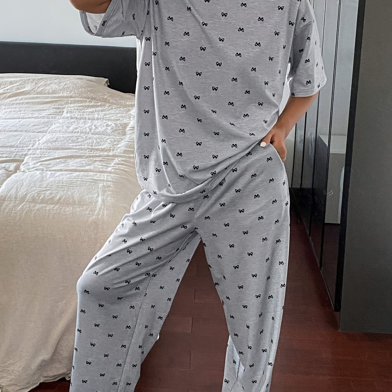 Top And Pants Pajama Set