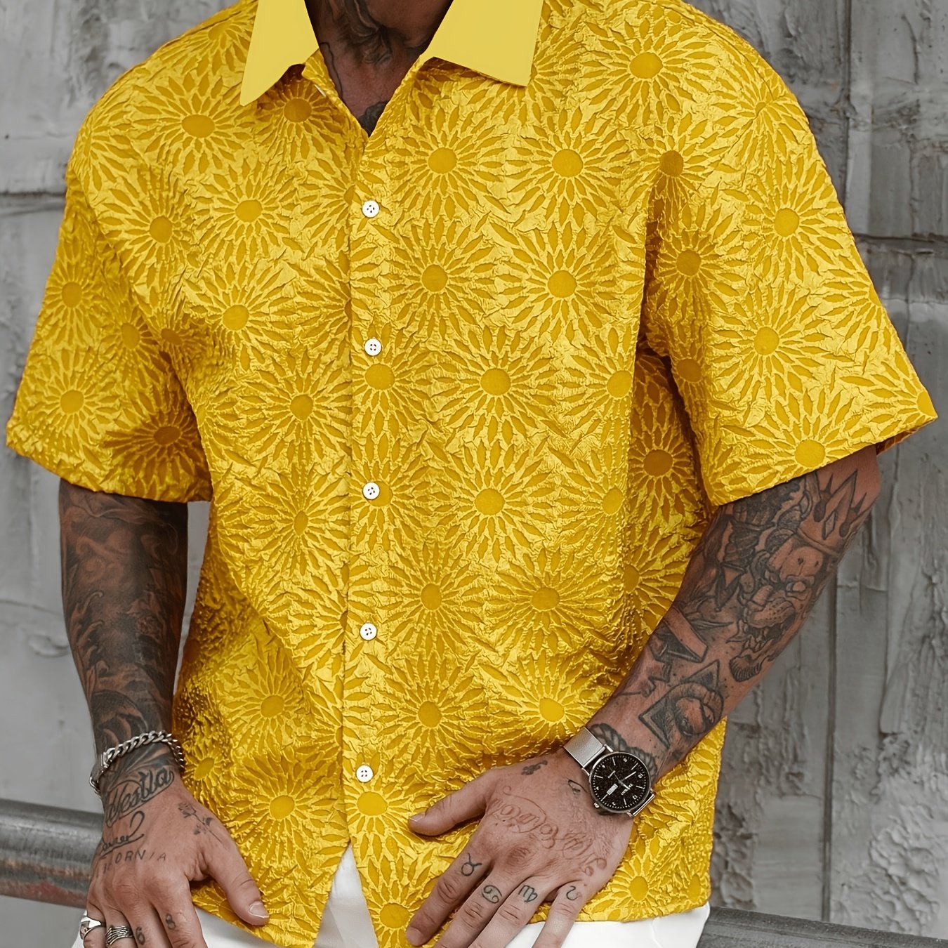TEMU [print Design – Not Textured] Men's Casual Short Sleeve Collared Shirt, Golden Floral Pattern Print, Casual Collar, Short Sleeves, Regular Fit,