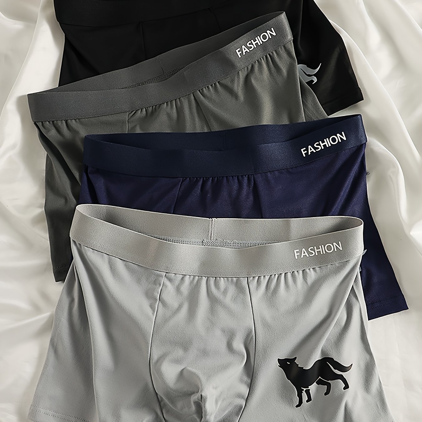 E-shop 4 Stück Herrenunterwäsche – Enganliegende bequeme Herrenboxershorts, Casual Herrenunterwäsche mit individuellem Design