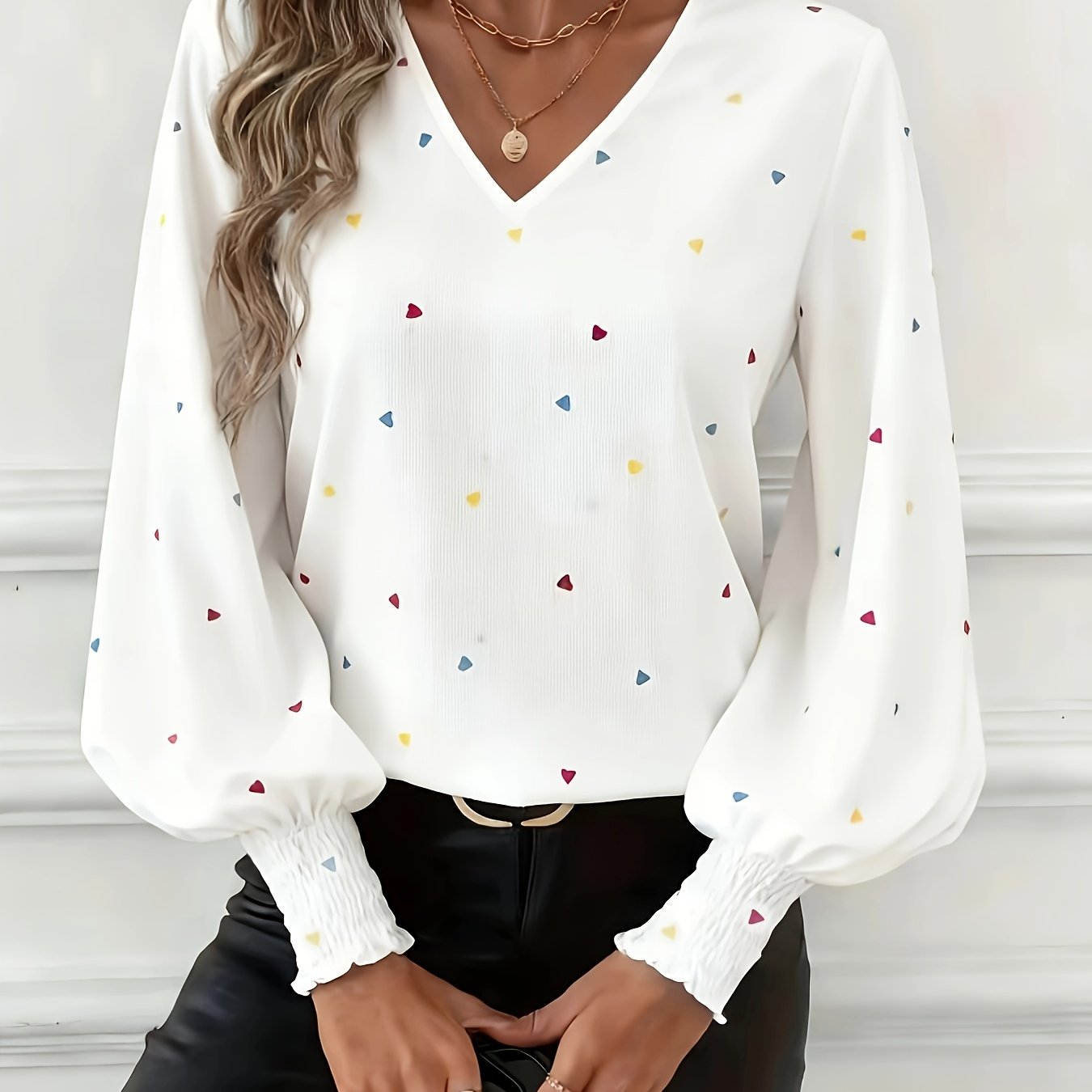 E-shop Buntes Herz Romantischer Valentinstags-Date-Top mit eleganten Laternenärmeln - ein wunderschönes V-Ausschnitt Langarmshirt für Damen, mit