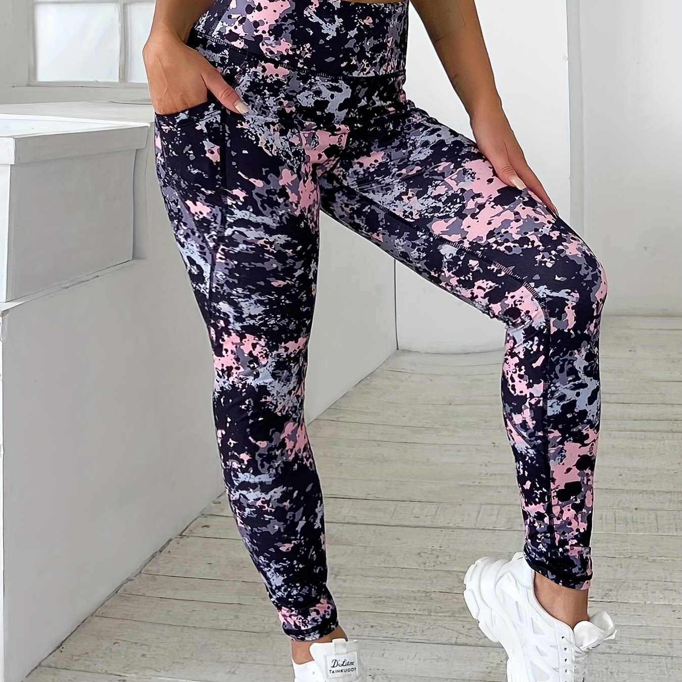 Image of Plus Size Sports And Leisure, Ladies, Fashionable , , Graffiti Print, Outdoor Sports, Yoga Training, Daily , Elastic, Comfortable Fabric Women's Sports Slim Fit