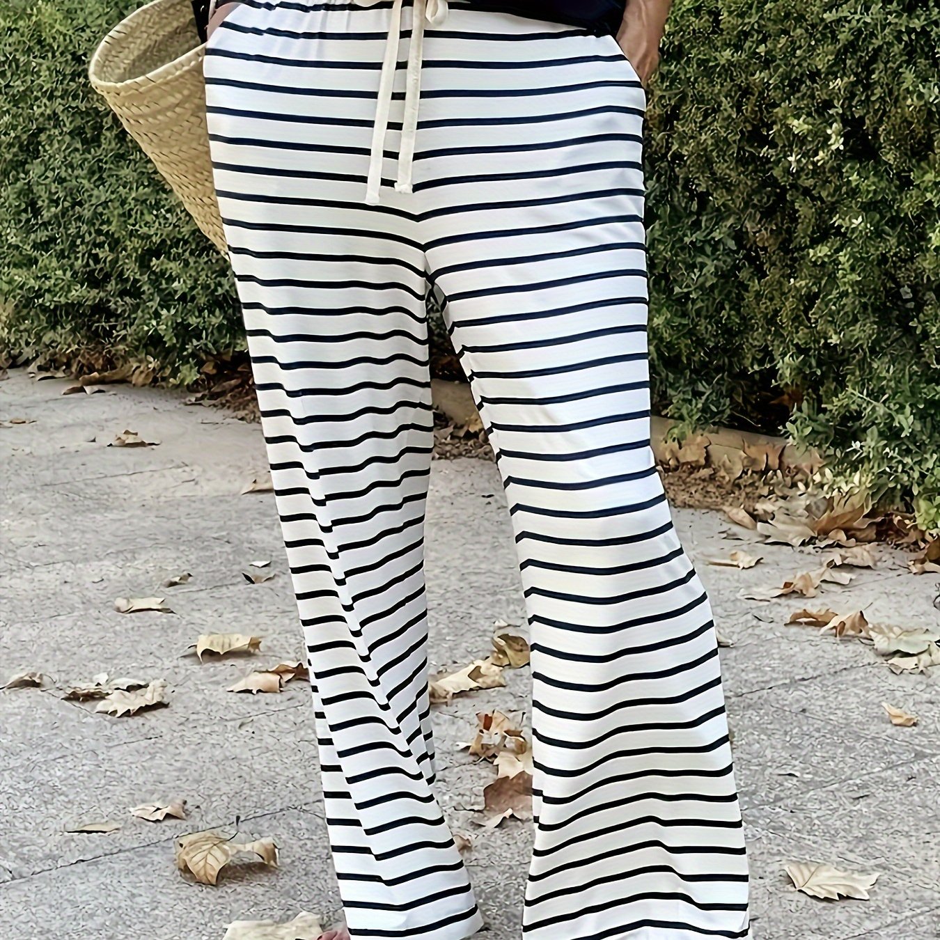 E-shop Plus-Size Damen Schwarze & Weiße Gestreifte Weite Hosen - Elastische Taille mit Kordelzug, Gerade Beine für Frühling Sommer Herbst, Lässige