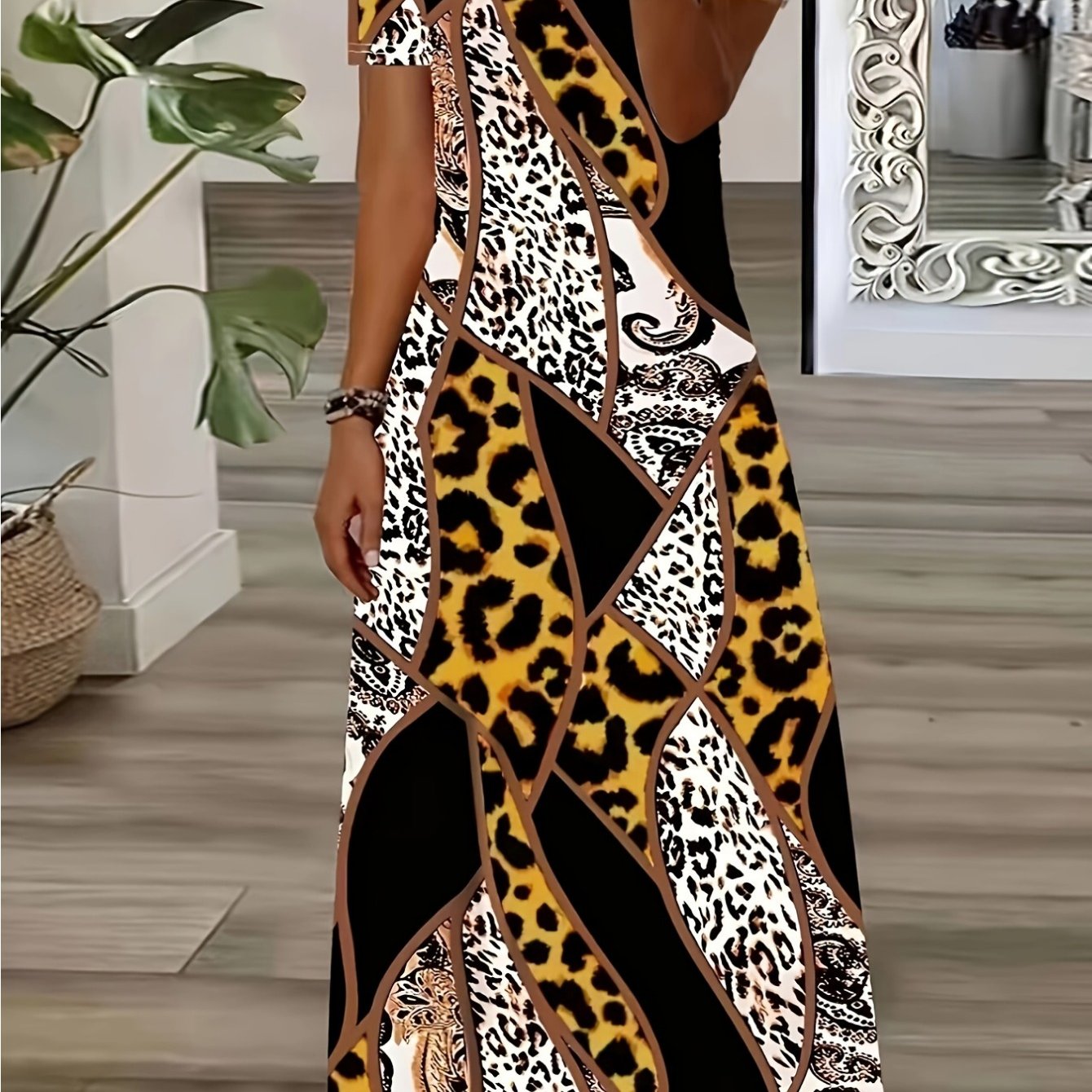 Image of French Vintage Color Block Maxi Dress Slim Waist Elegant Daily Versatile Hong Stripe Color Block Dress V-neck Slim Office French Stripe Color Block Dress V-neck Elegant Versatile