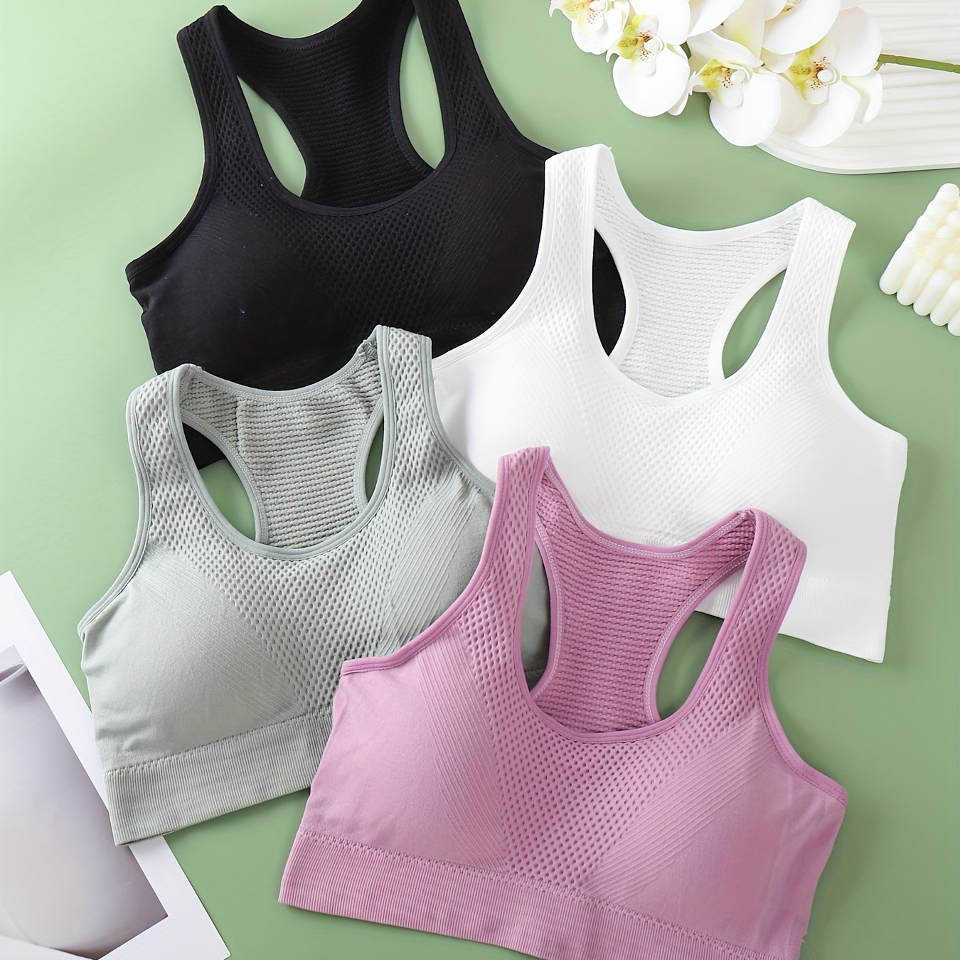 E-shop 4-teiliges Damen Sport-BH Tanktop Set, Frühling/Sommer Stil mit Polsterung für Oberbekleidung Unterbrustabdeckung