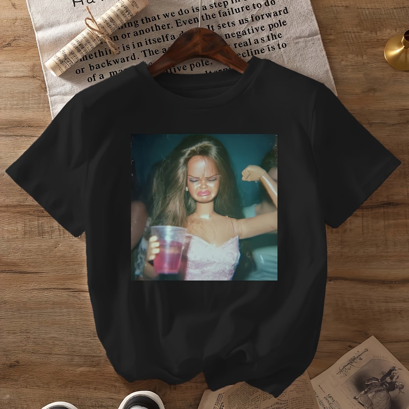 TEMU Fun Doll Print T-shirt, Short Sleeve Crew Neck Casual Top, Suitable For Spring And Summer Wear, Women's Clothing