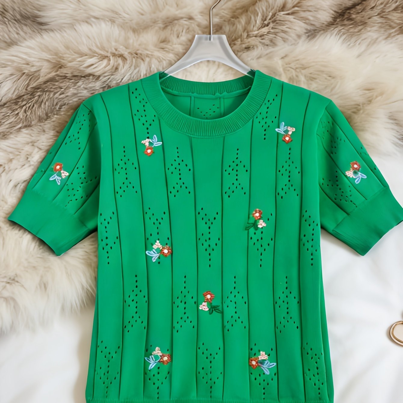 TEMU Short-sleeved Women's T-shirt Embroidery Cool Knitwear Sense T-shirt Thin Pullover Round Neck Beautiful Vacation Top