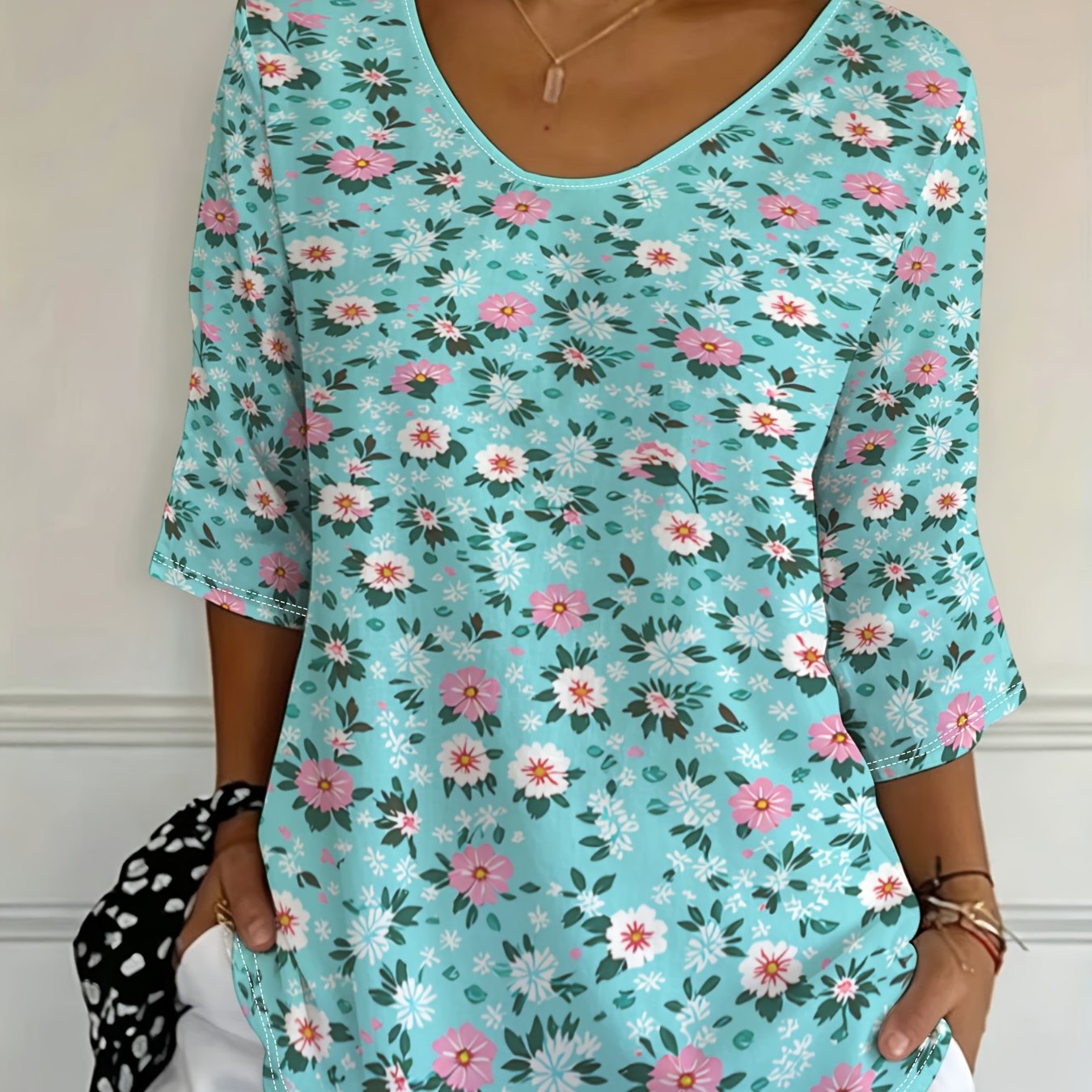 TEMU Plus Size, [printe Esign-not Texture] 2026 New Summer T-shirt V-neck Three-quarter Sleeve T-shirt For People, Short Sleeve, Plus Size Friendly,