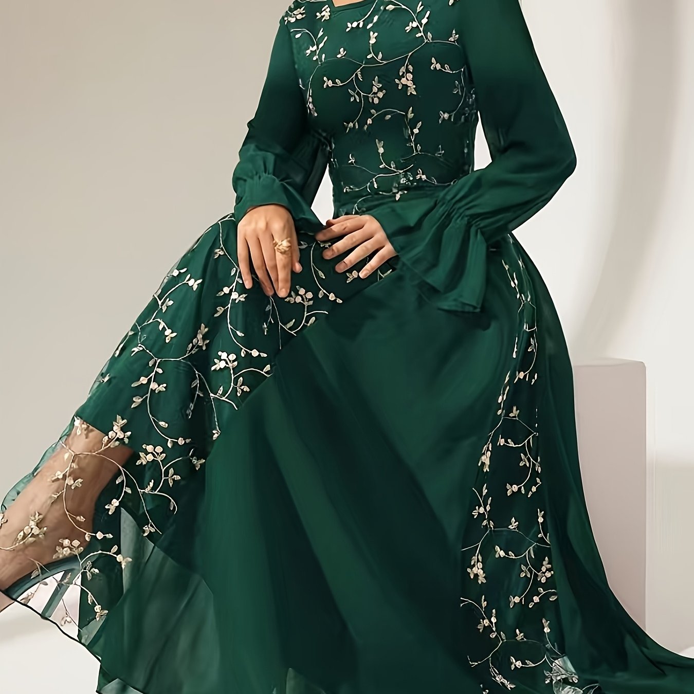 TEMU Robe longue à manches longues en de soie fluide pour femmes, , brodée et patchwork, tendance mode féminine