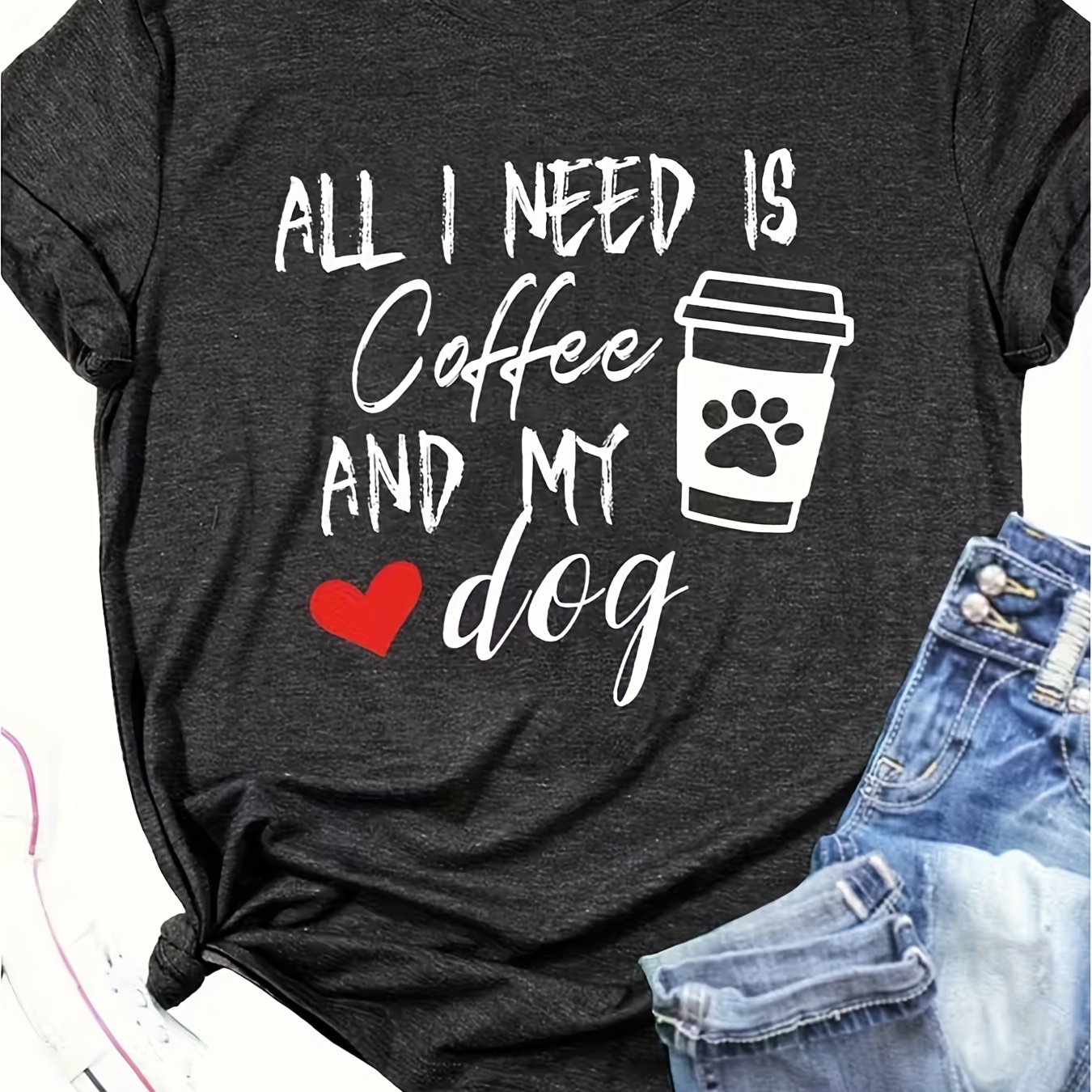 TEMU T-shirt Rétro pour Amoureux des Chiens - Graphique « Tout dont j'ai besoin, c'est du café et de mon chien » avec de Patte et Cœur Rouge, Cadeau