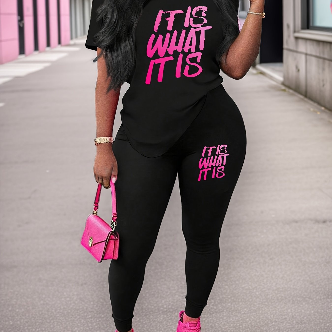 TEMU Conjunto de camiseta de manga corta y pantalón ajustado para mujer talla grande, estampado moderno, ropa deportiva casual /verano