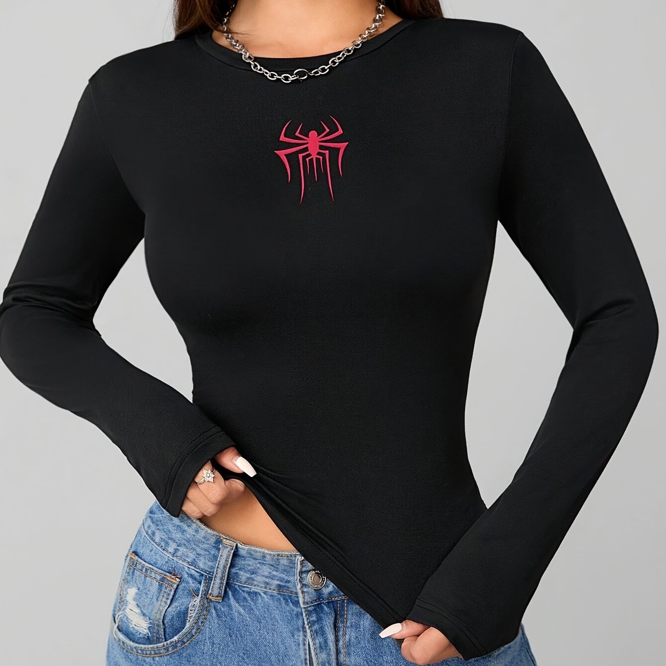 Women's Spider Pattern Slim Fit Round Neck Long Sleeve T-shirt