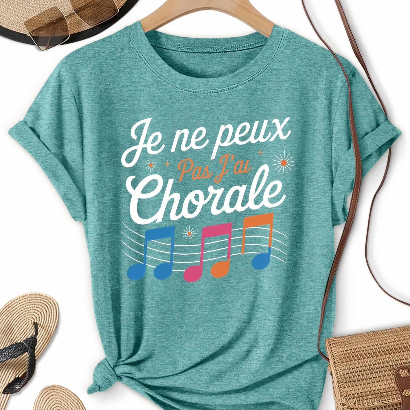 TEMU Un T-shirt à manches courtes pour femme avec un imprimé de notes de musique qui dit "Je ne pas, j'ai le chœur". Ce haut décontracté à col rond