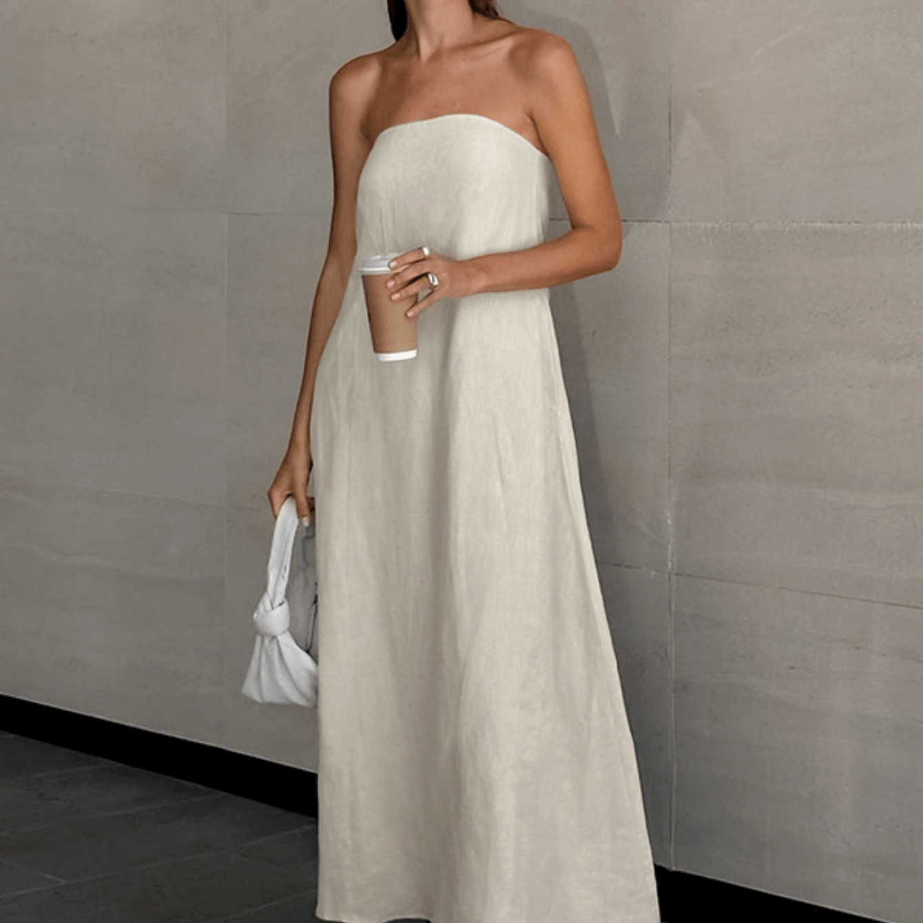 Image of Maxi Dress For Women, Featuring A Loose Fit, Sleeveless Design, Made Of Linen, Perfect For Summer Vacations With A Backless Style