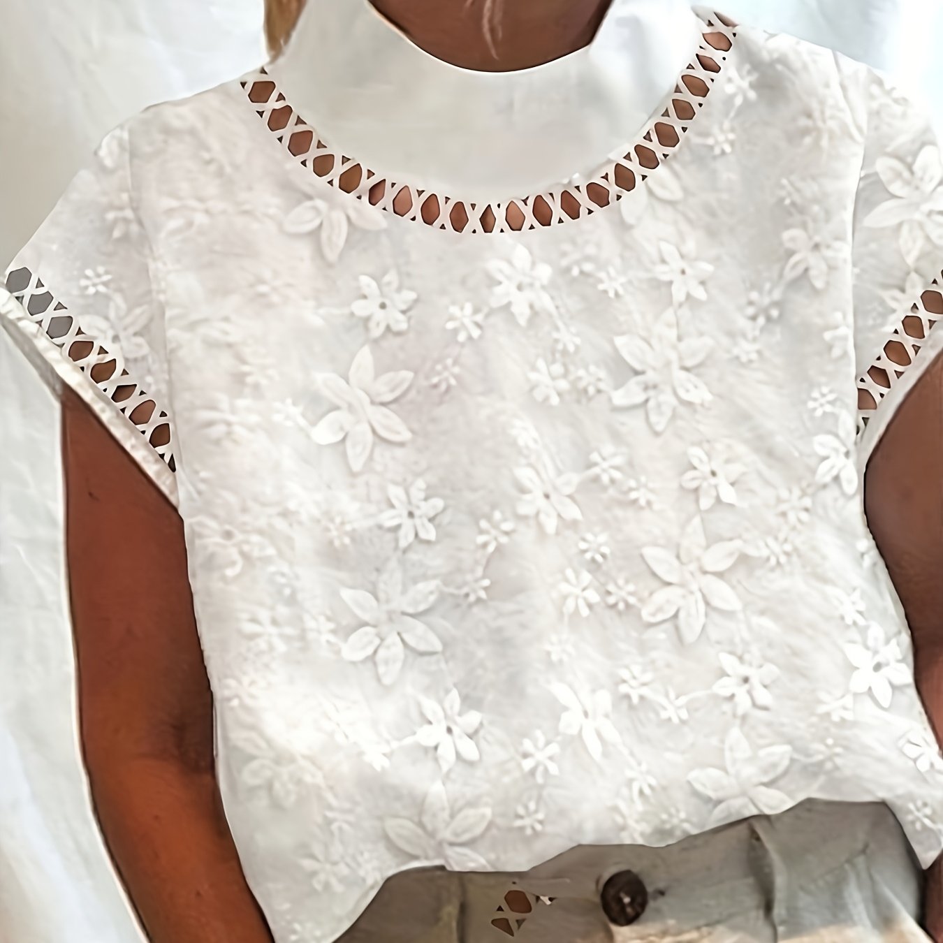 Women's -up Collar Floral Jacquard Short Sleeve Shirt