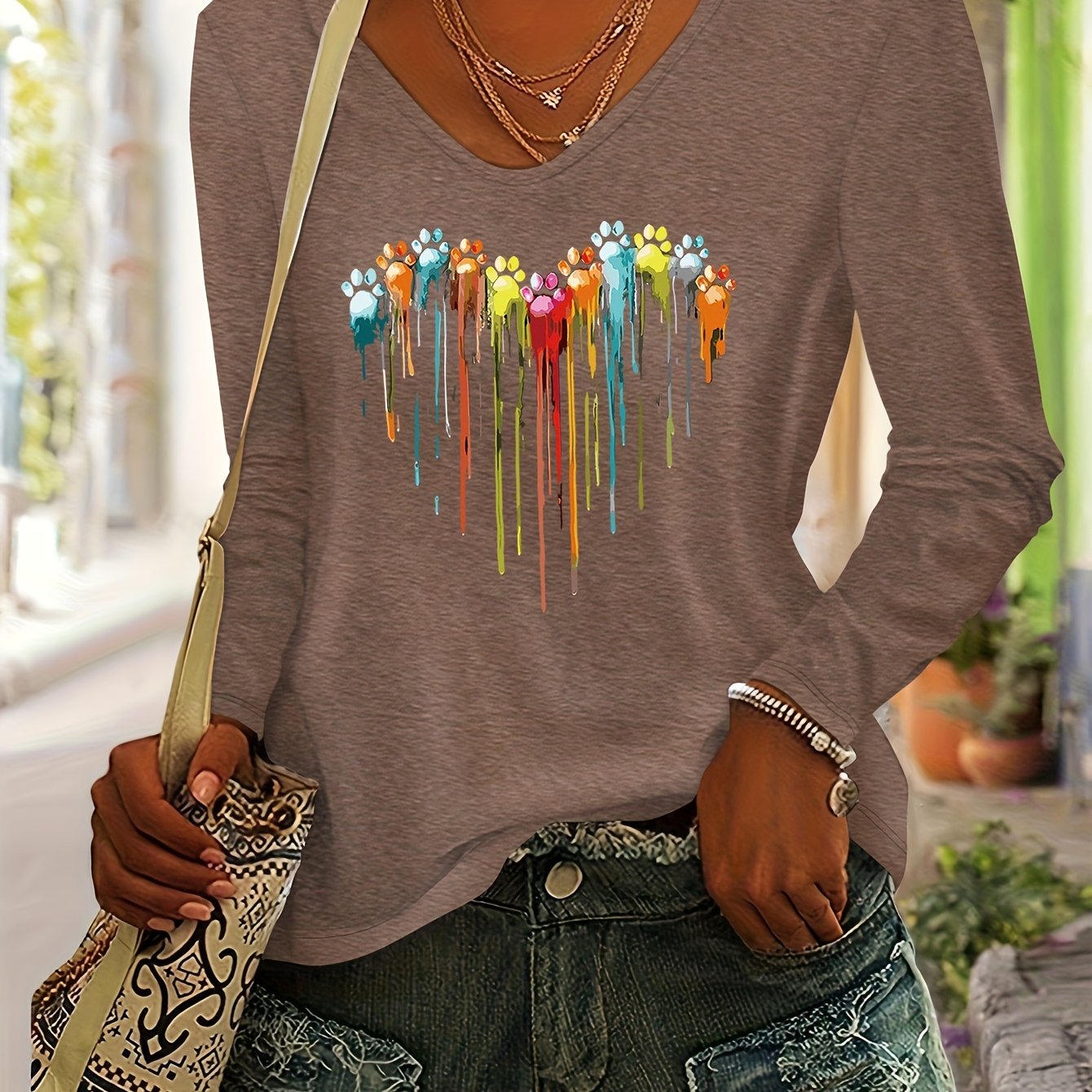 TEMU Women's Casual Comfortable Autumn/ Color- V-neck Long-sleeve T-shirt With Heart-shaped Paw Print Pattern