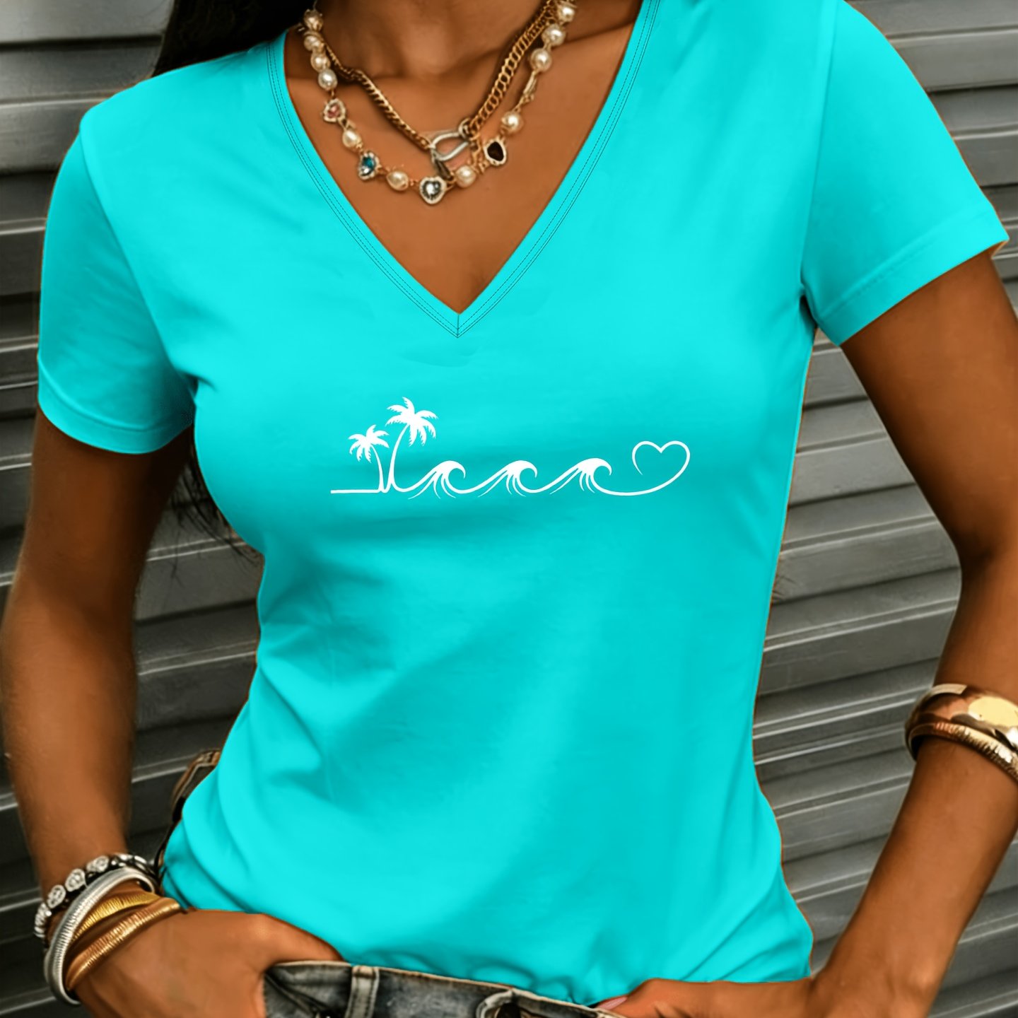 TEMU Women' V-neck Short-sleeve Blouse T-shirt - Breathable Palm Tree & Wavy Beach Top, Suitable For Travel, Vacations, Dates, Spring/summer Casual