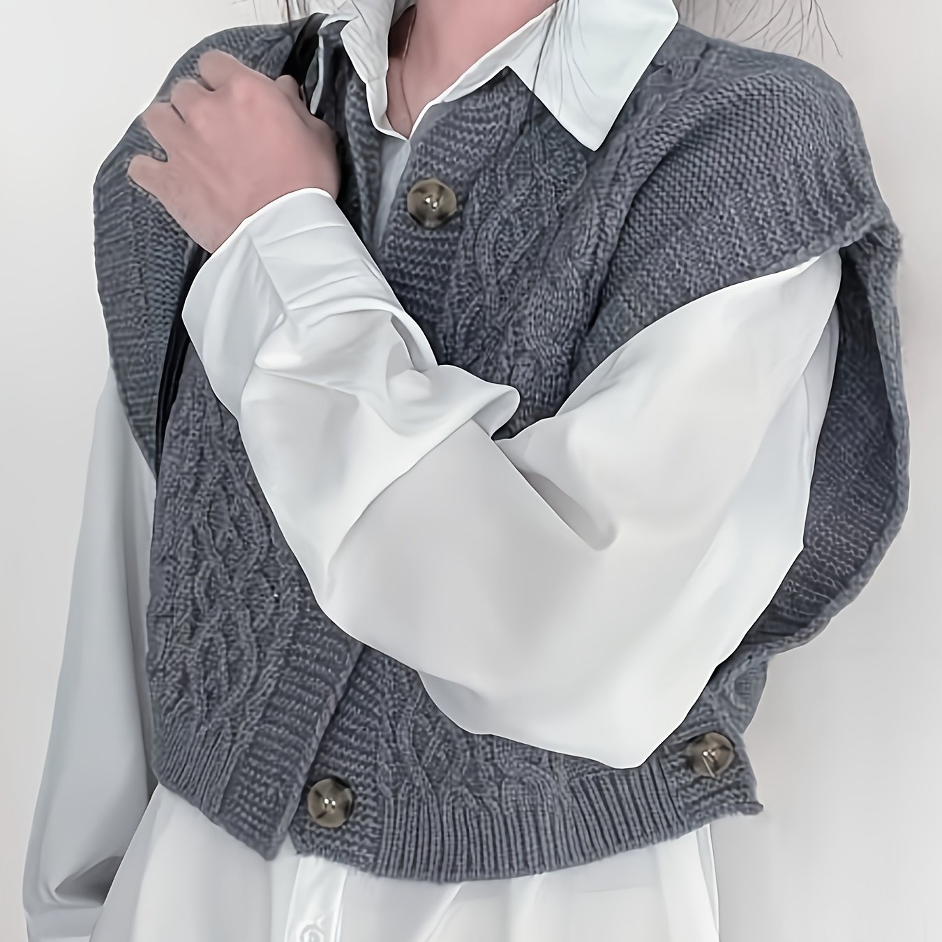 Women's Elegant Vintage Cable Round Neck Vest Casual Waistcoat Button-up Cardigan Sweater