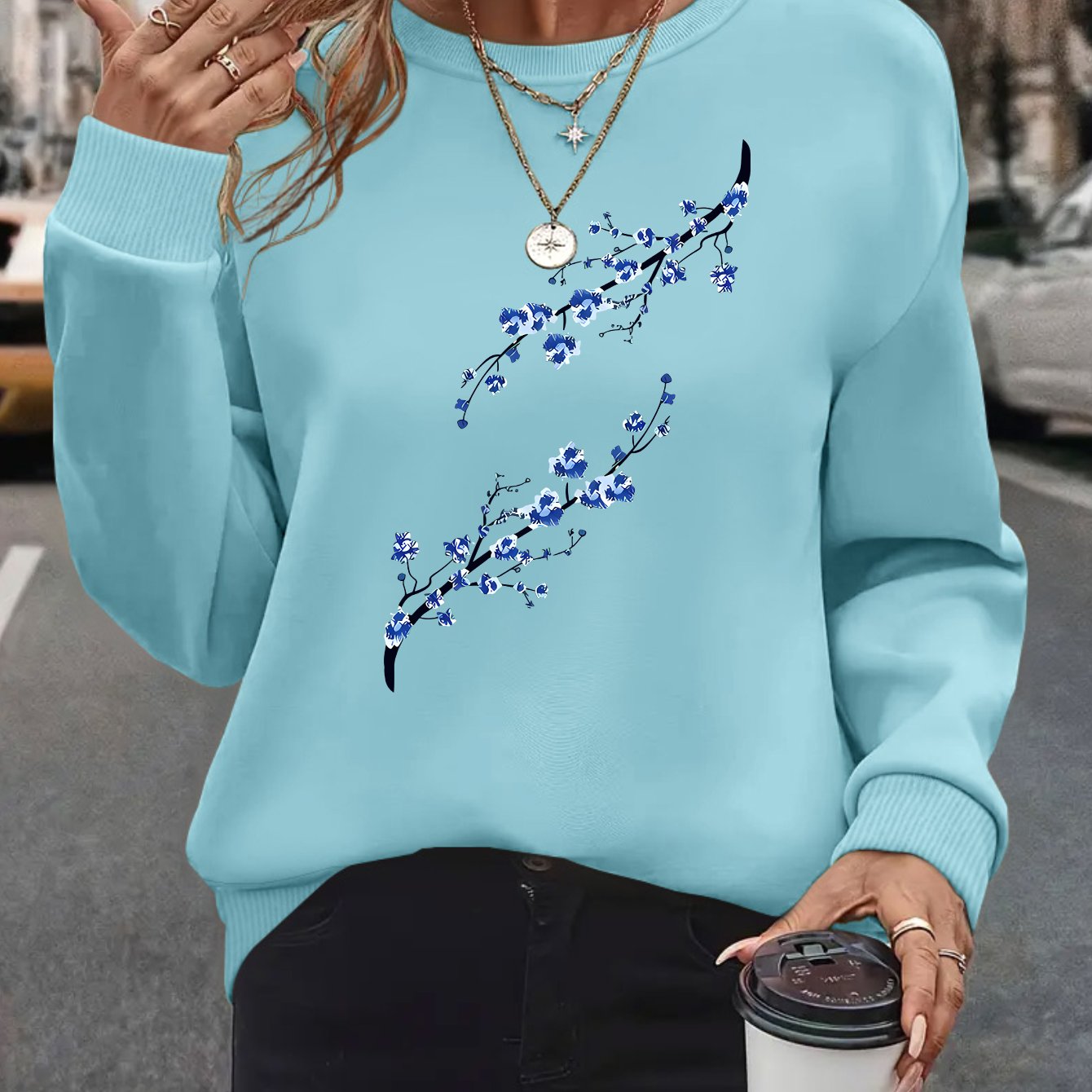 TEMU Plus Size - Plus Size - Oversized Comfortable Popular Item In Blue And White : A Soft, Casual Long-sleeve Round-neck Sweatshirt Featuring An