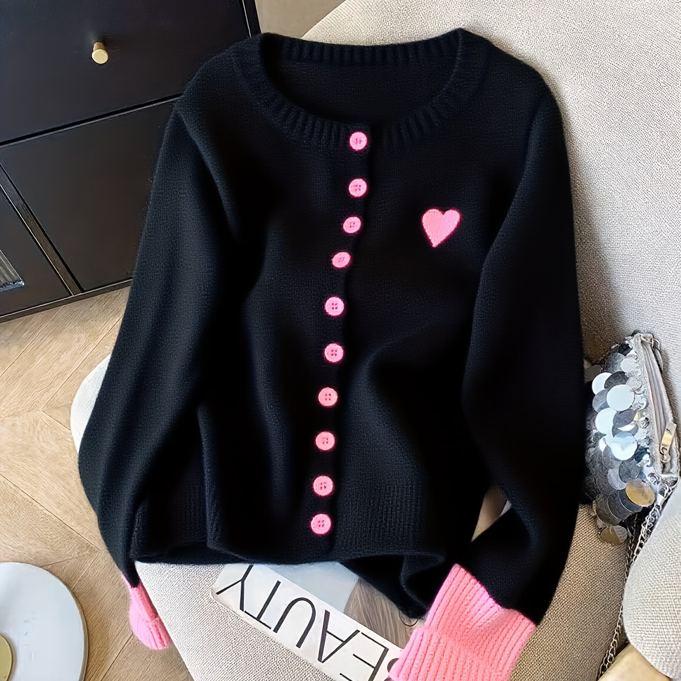TEMU High-end Contrast Round Neck Cardigan Women's Niche Design Spring Autumn New Elegant Soft Unique Short Style