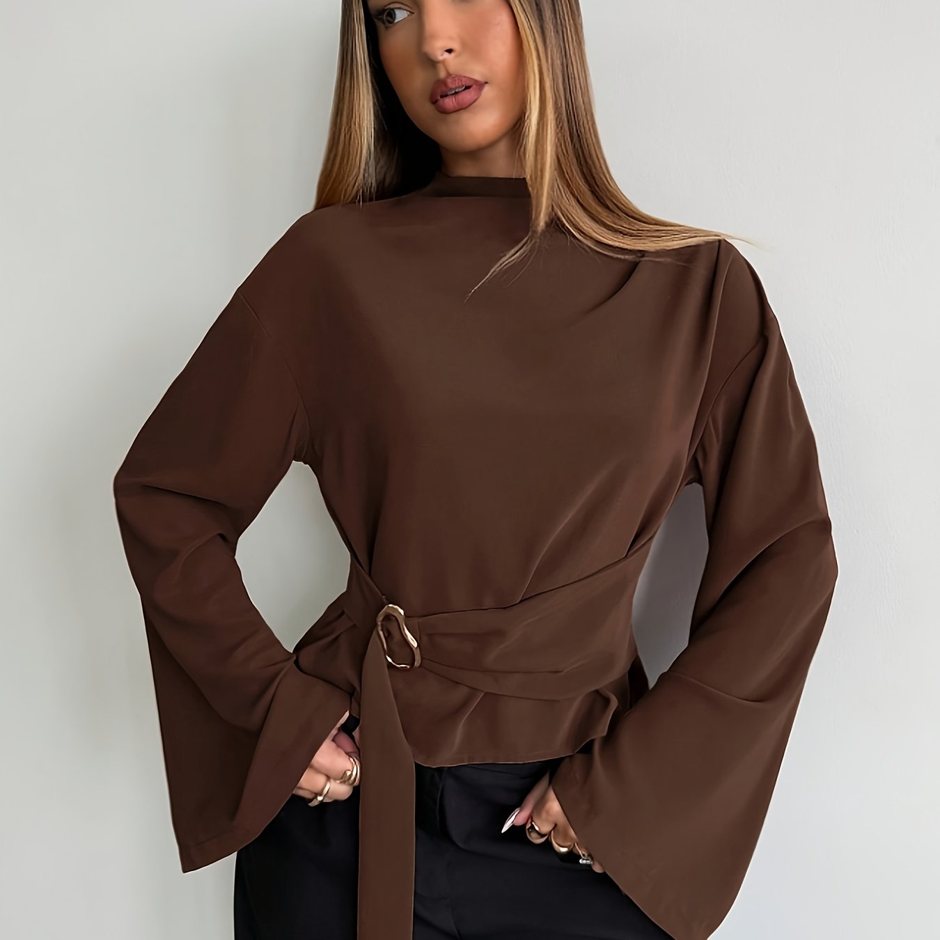 E-shop Damen Vintage-Bluse mit Glockenärmeln Metallknöpfen vorne – Einfarbiges Rundhals-Shirt geeignet für tägliche Bürokleidung, Business-Casual &