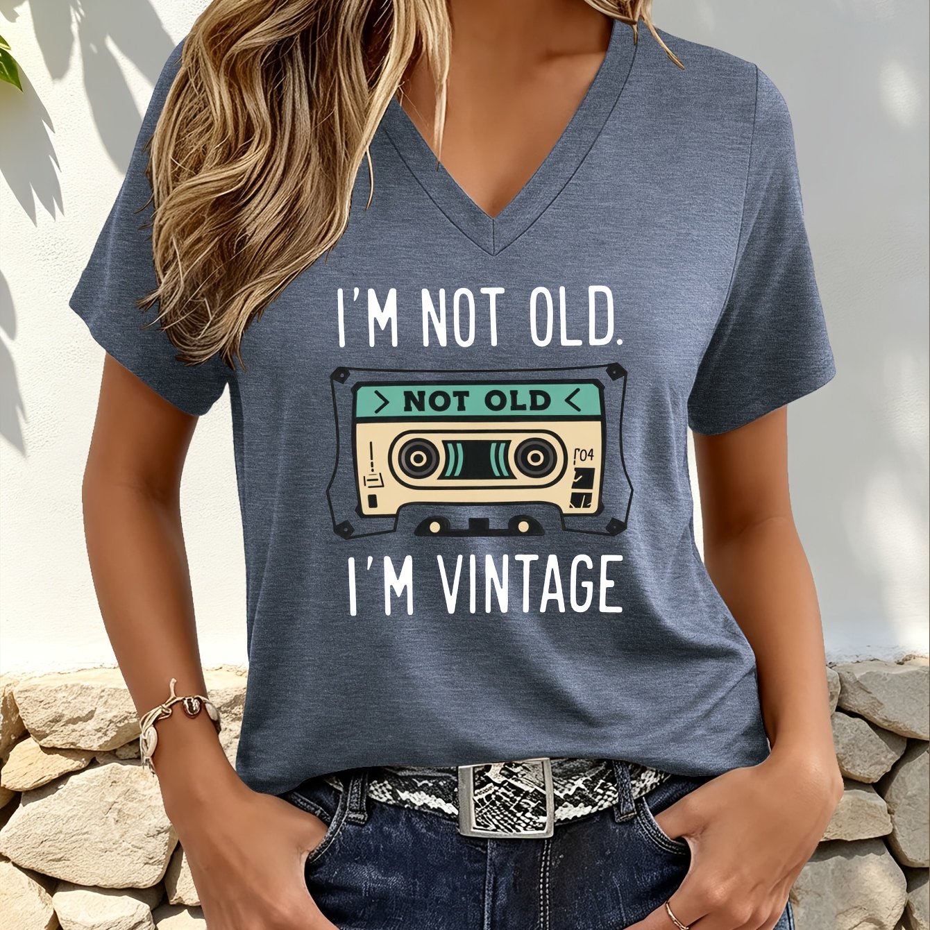 TEMU Retro Cassette Pattern And Humorous Slogan " Old. I'm Vintage" Summer Women's Clothing Casual Stretch Comfortable V-neck Women's Pullover Short