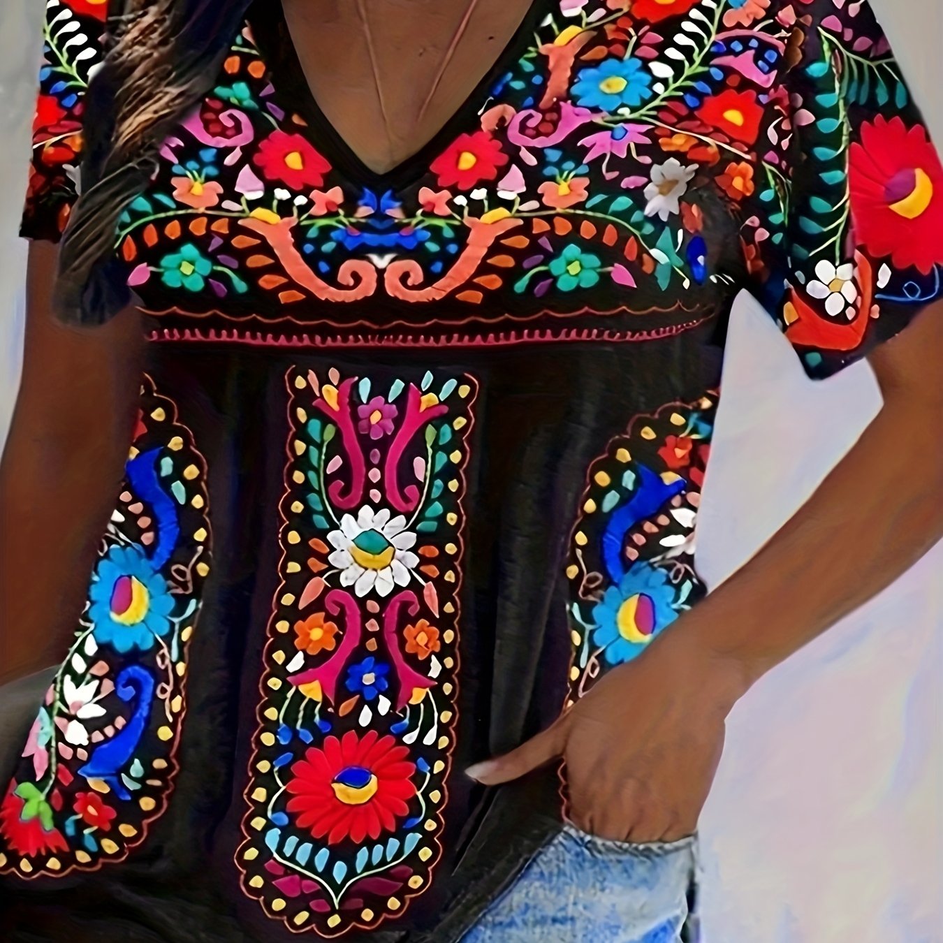 Women&#39;S Plus Size Bohemian V-Neck T-Shirt - Casual Floral &amp; Geometric Print, Short Sleeve, Polyester Blend, Lightweight &amp; Breathable for Summer
