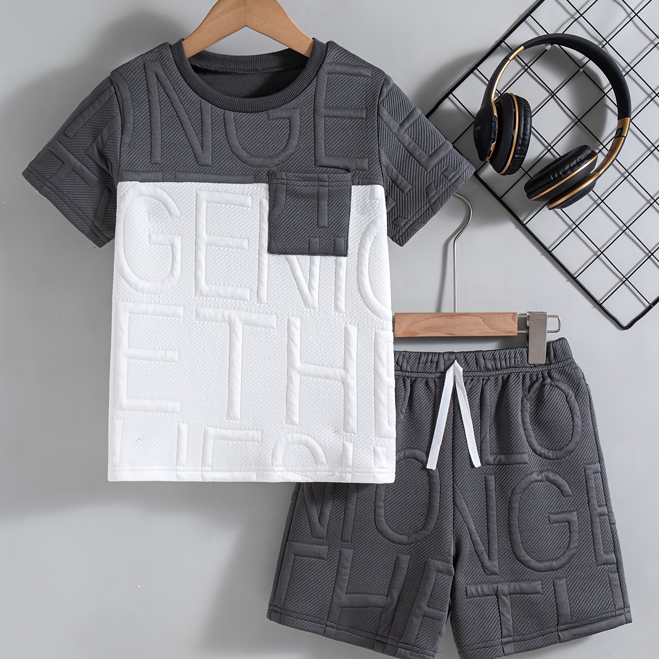 Boys' Daily Casual Outing -block Short-sleeve Top With And Drawstring Shorts 2pcs Set For Spring/summer, Perfect For Outdoor