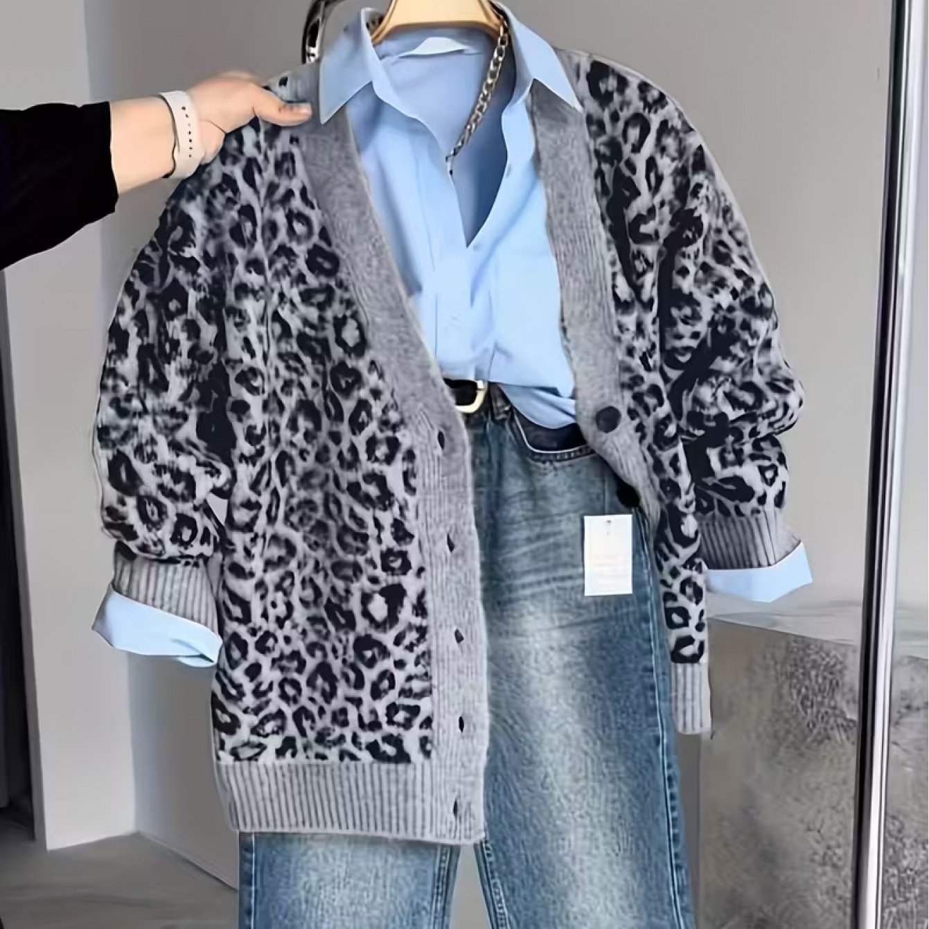 TEMU 2026 Autumn New Loose Fit Fashionable Mid-length Cardigan, Lazy Style V-neck Leopard Print Sweater