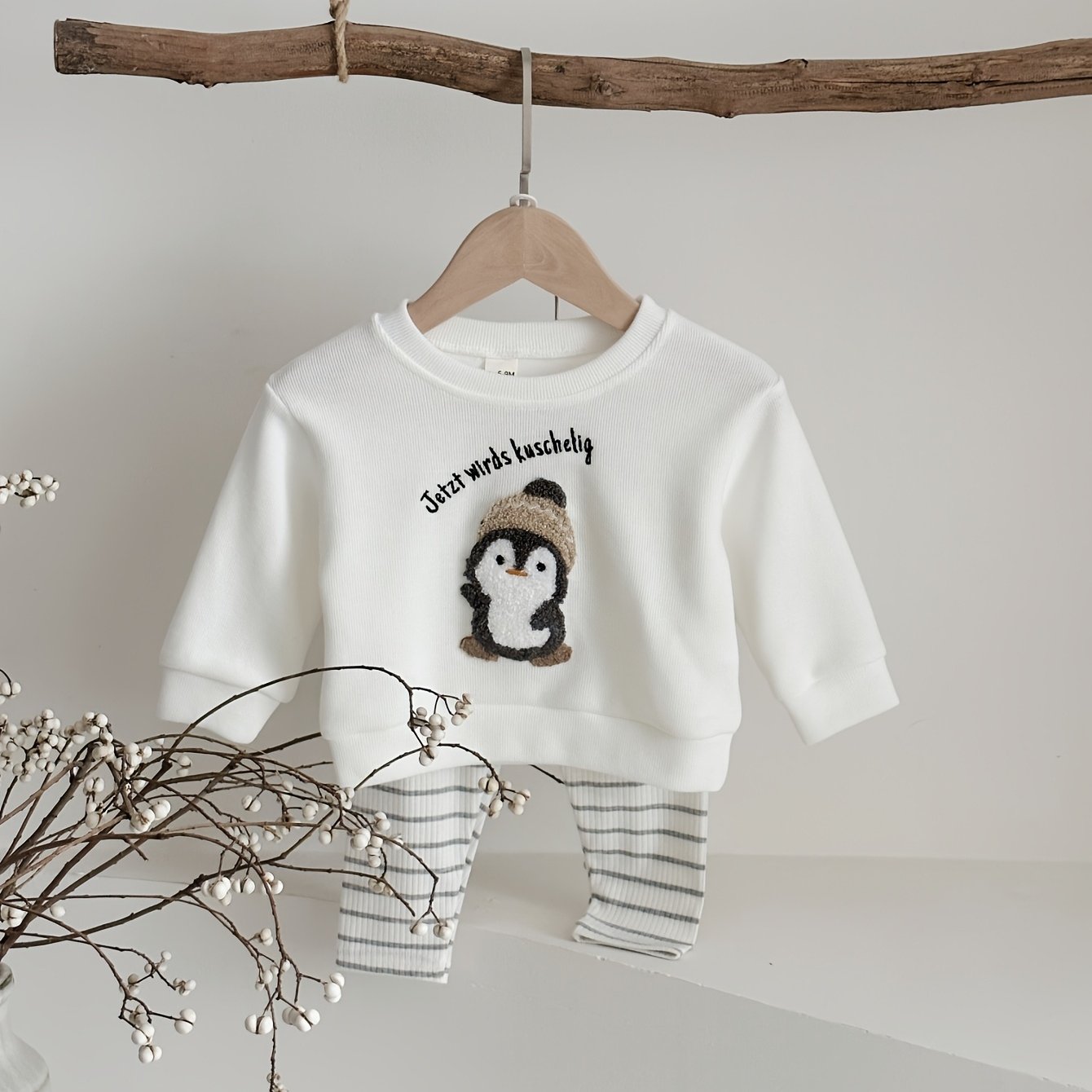 Image of 2pcs Spring/autumn Outfit, Cute Round Neck Apricot Sweatshirt And Loose Casual Long Pants, New Comfortable Set For Infants (long Sleeve And Long Pants, , Hats, Or Additions Included), For Outdoor