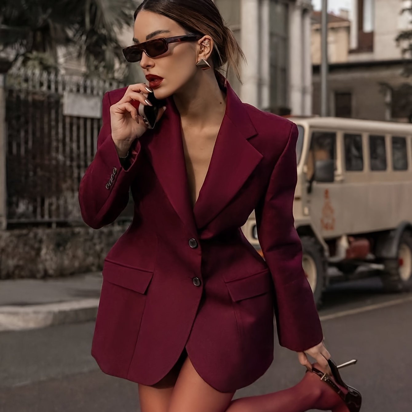 Veste Blazer Élégante pour Femme - Coupe X, Longueur Mi-Mollet, Uni - Fermeture à Boutons Simple, Tenue Professionnelle et Semi-Formelle pour Bureau ou Événements Spéciaux - Port Toutes Saisons