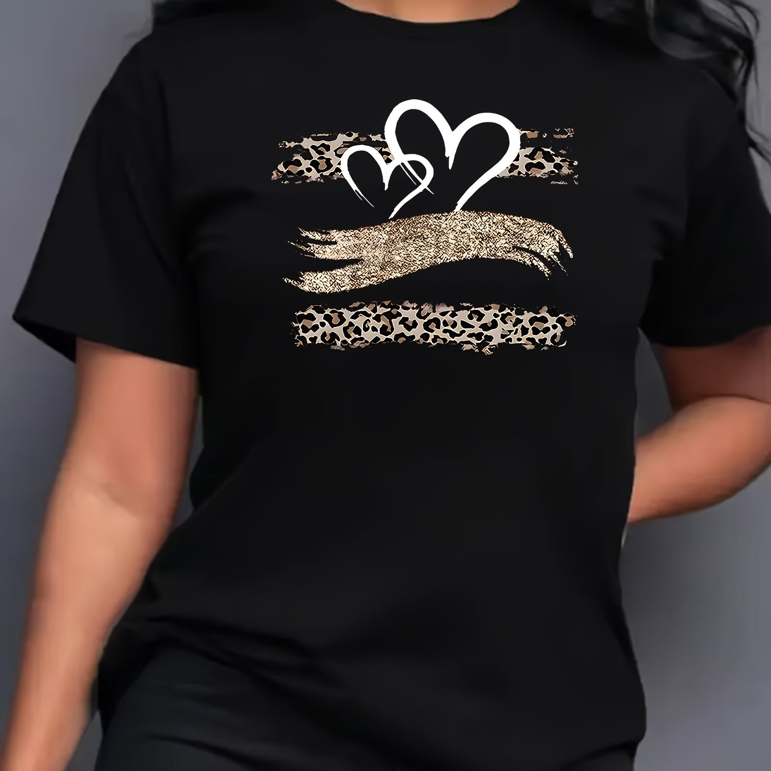TEMU T-shirt à manches courtes pour femmes, motif cœur imprimé léopard, confortable, design de t-shirt de sport imprimé pour femmes, haut de t-shirt