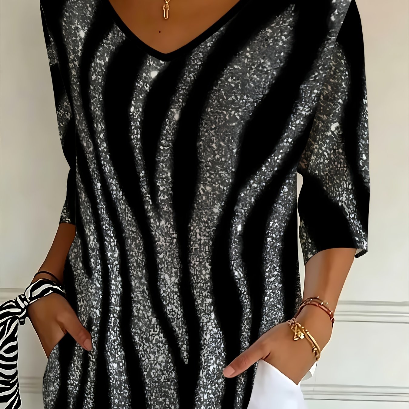 TEMU Black Background Zebra Print Exquisite Dark Style Women'-quarter Sleeve V-neck T-shirt