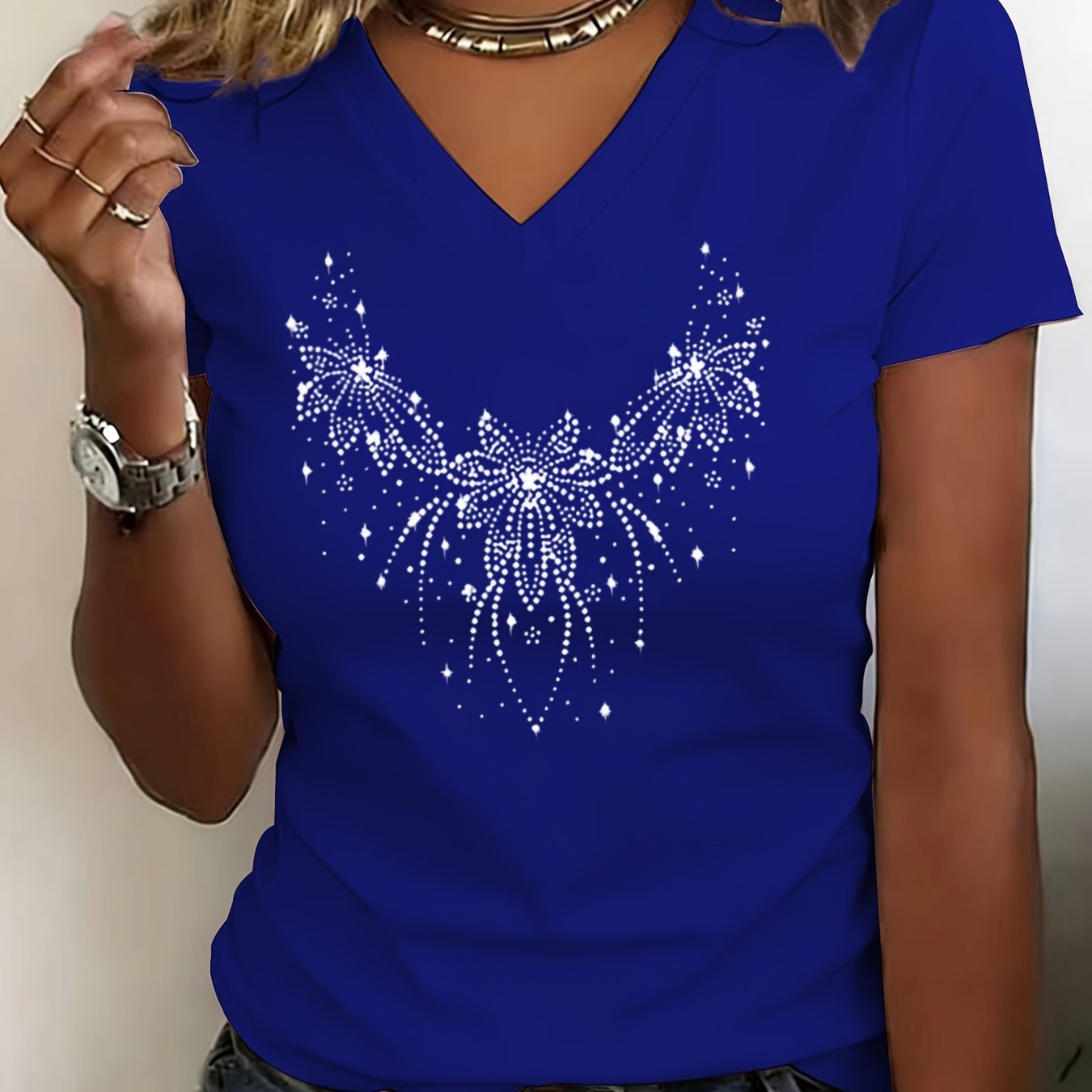 TEMU T-shirt décontracté pour femme à col en V avec motif élégant, article tendance et polyvalent