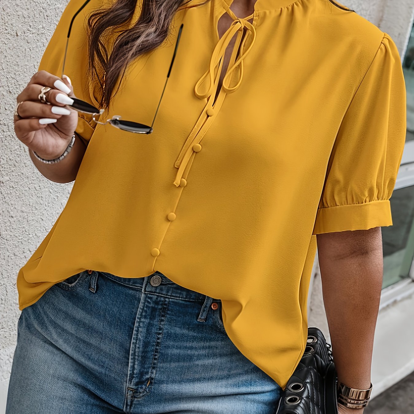 E-shop Plus Size - Plus Size - Plus Size Damen Einfarbiges Oberteil, Bindegewebe, Knopfdetail, Freizeitkleidung, Elegantes Kurzarmshirt