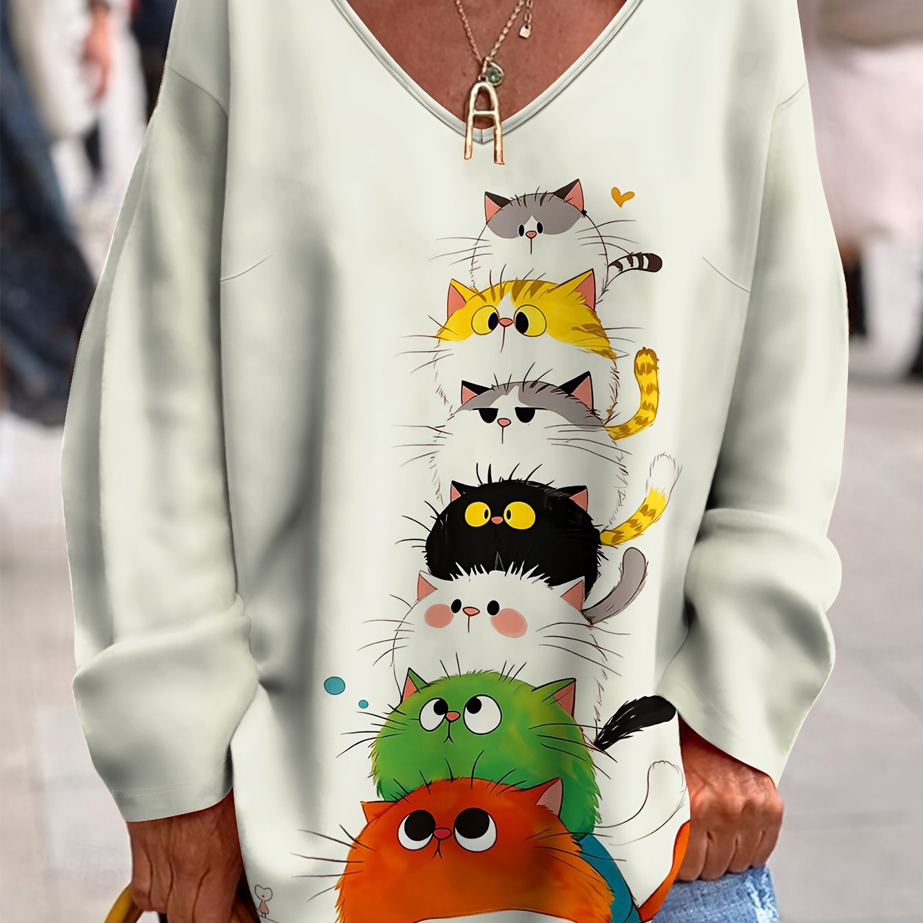 Image of Plus Size - Plus Size - New Autumn -size Colorful Cute Cat Pattern Printed V-neck Long-sleeve Women's Top, Casual Comfortable V-neck Long-sleeve Women's T-shirt, No Additions Included