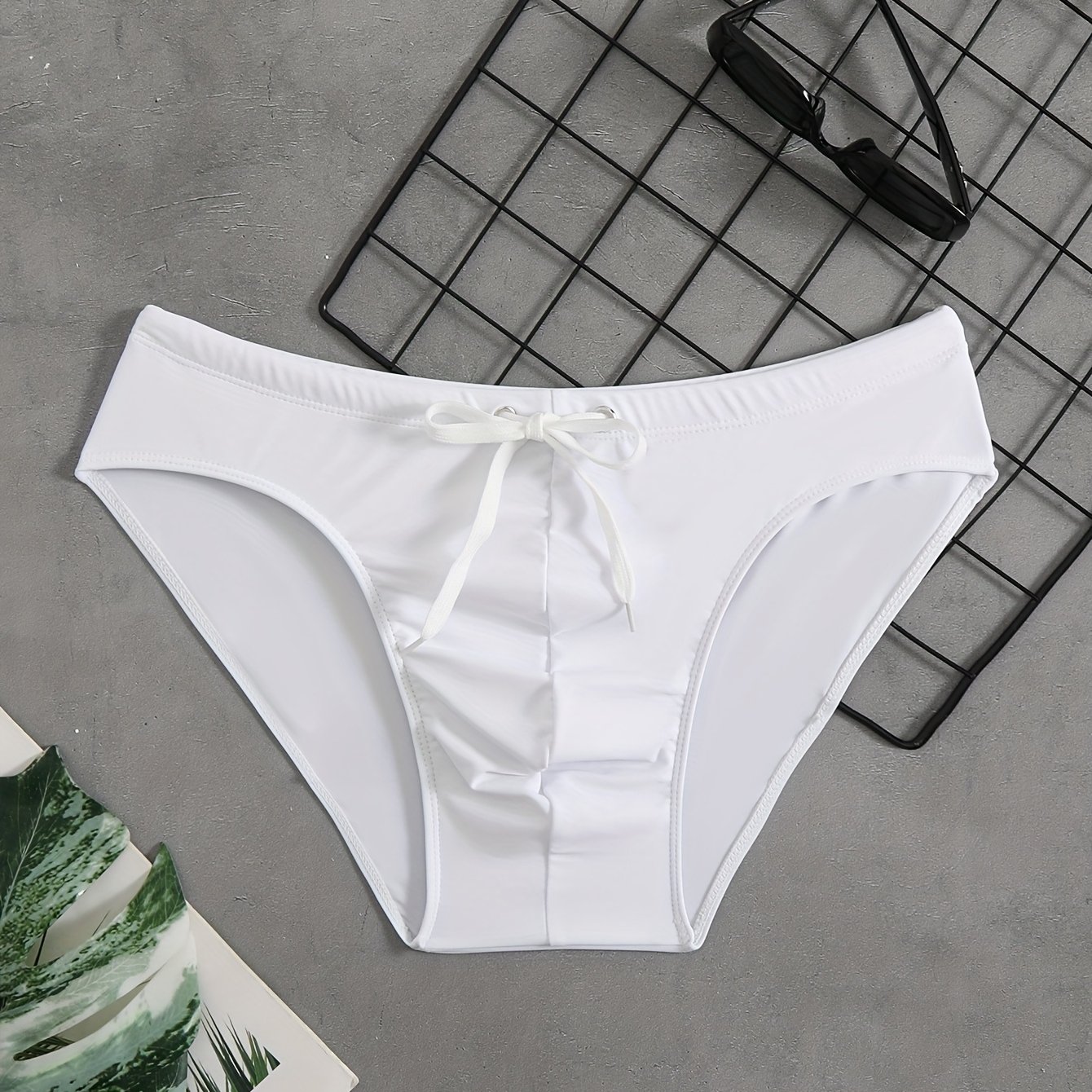 TEMU Men's Quick-dry Trunks With Safety Rope, Solid Color Nylon, Sun-friendly, Stylish, Trending, High-stretch Triangle Swim Briefs